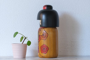 Vintage Gumma Kokeshi by Fumio Tomidokoro 富所ふみを (1948-) | 21,5 cm