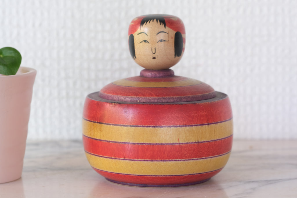 Vintage Traditional Ejiko Kokeshi  from the Tsuchiyu Strain by Inage Yutaka 稲毛 豊 (1929-1985) | Container | 9 cm