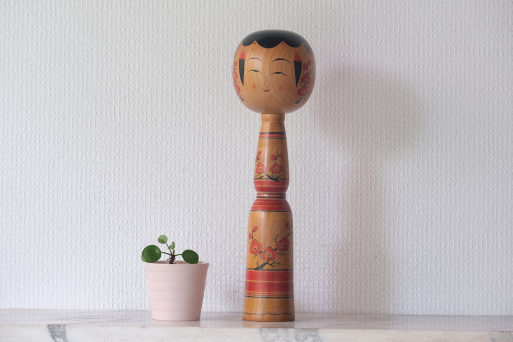 Traditional Yajirou Kokeshi by Ogura Katsushi 小倉勝志 (1947 -) | 30 cm