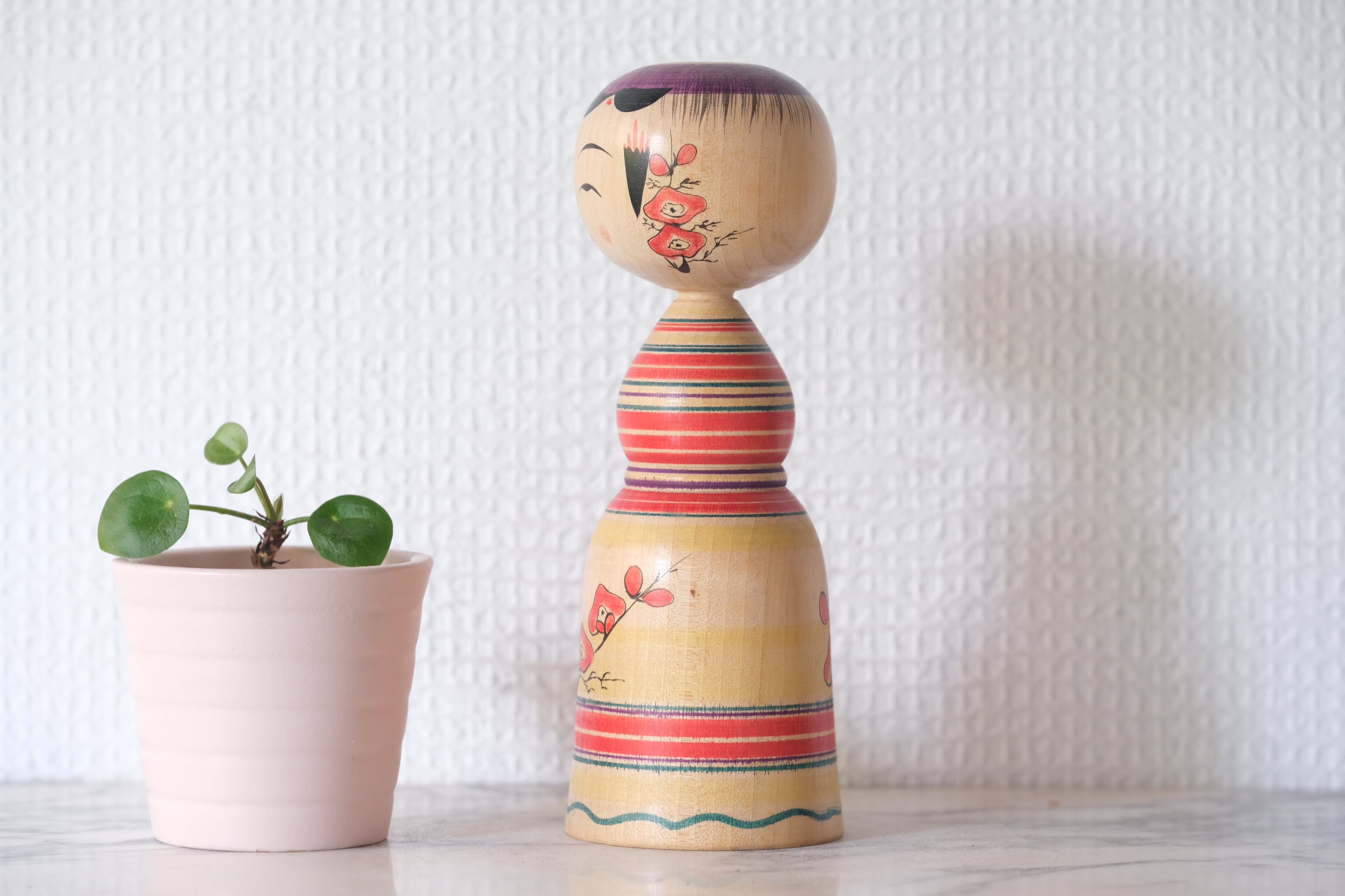 Traditional Yajirou Kokeshi by Ogura Katsushi 小倉勝志 (1947 -) | 16,5 cm