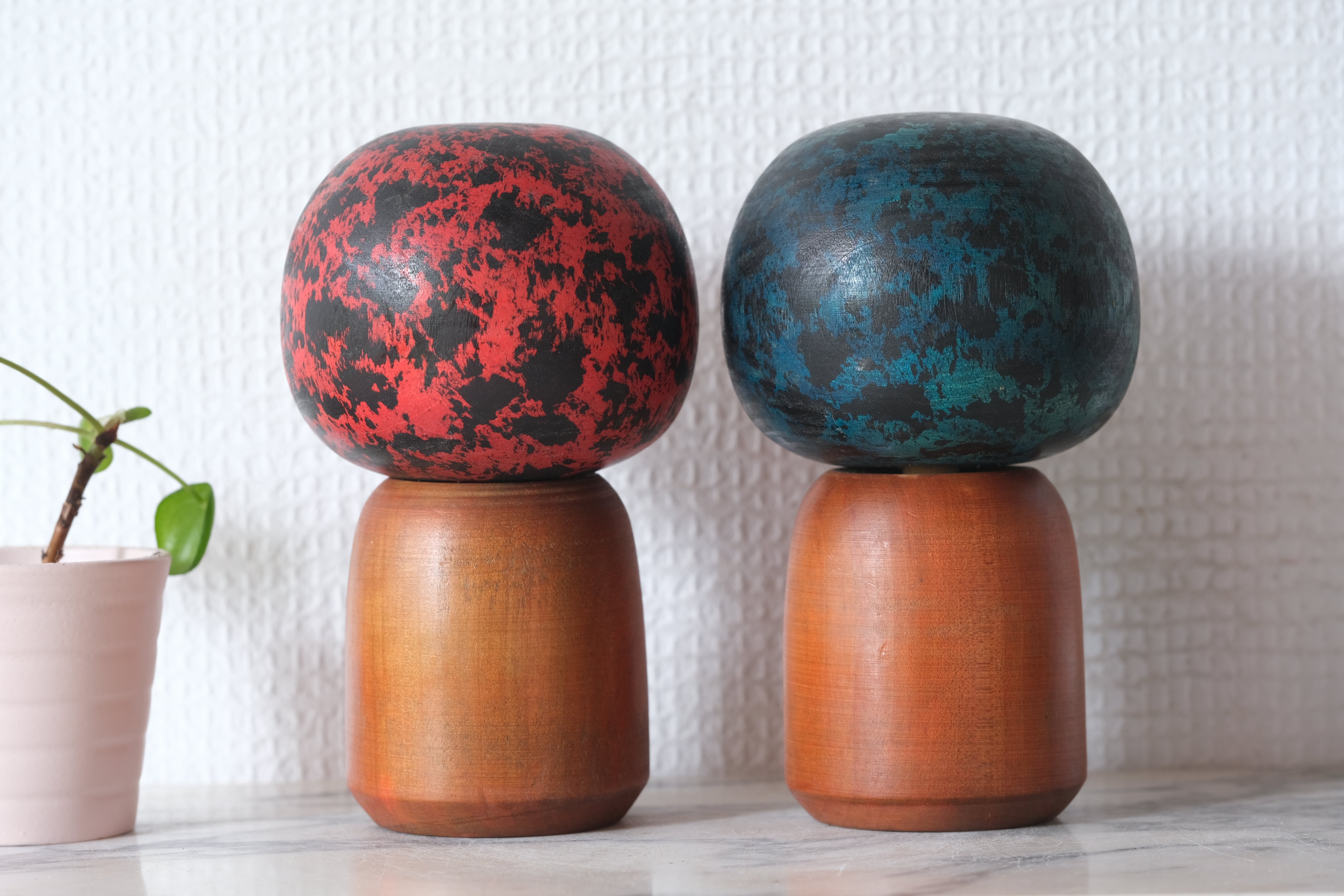 A lovely couple of Vintage Creative Kokeshi By Sanpei Yamanaka (1926-2012)  | 14,5 cm