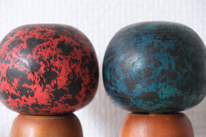 A lovely couple of Vintage Creative Kokeshi By Sanpei Yamanaka (1926-2012)  | 14,5 cm