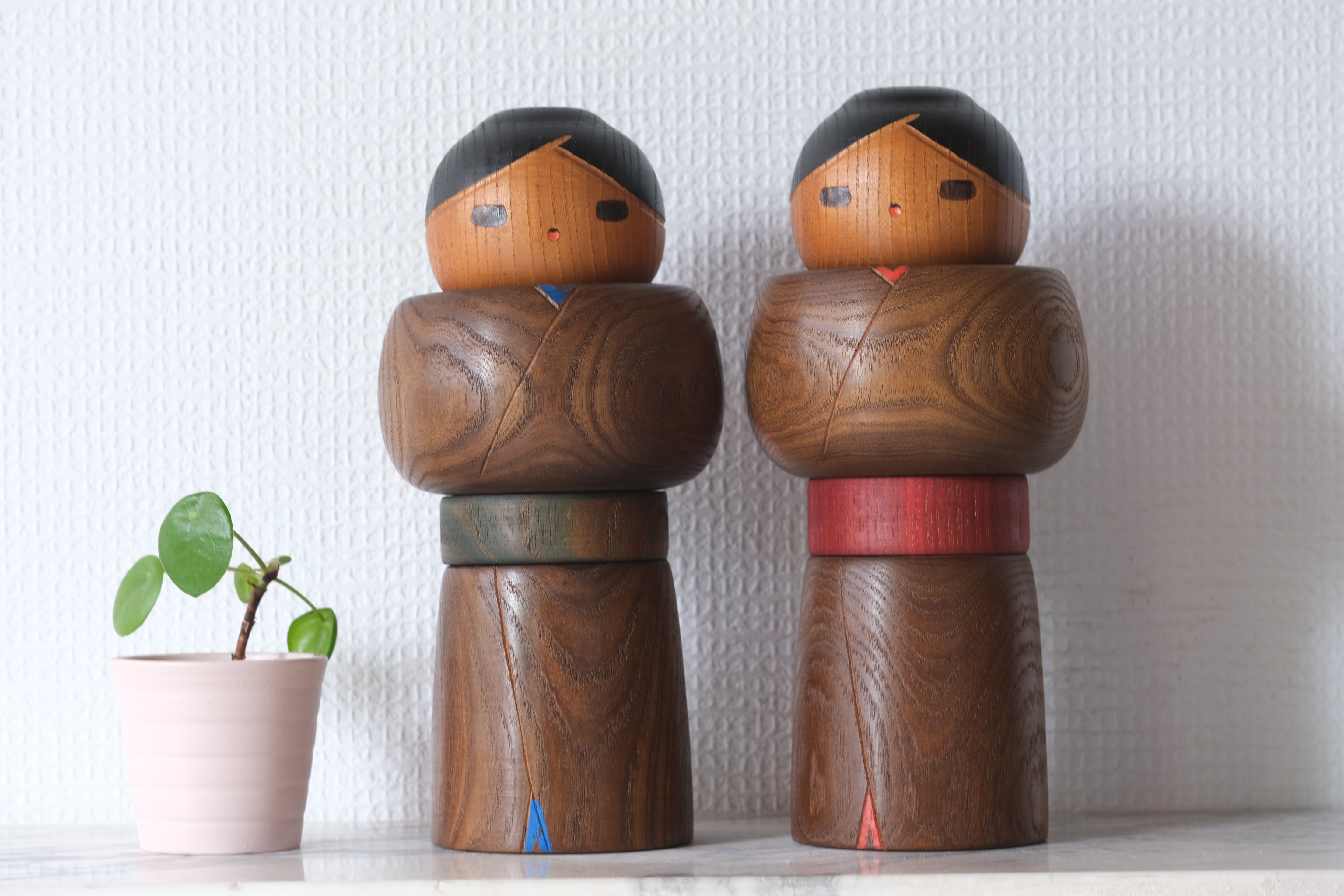 Rare Pair of Vintage Creative Kokeshi by Sanpei Yamanaka (1926-2012) | 22,5 cm and 23 cm