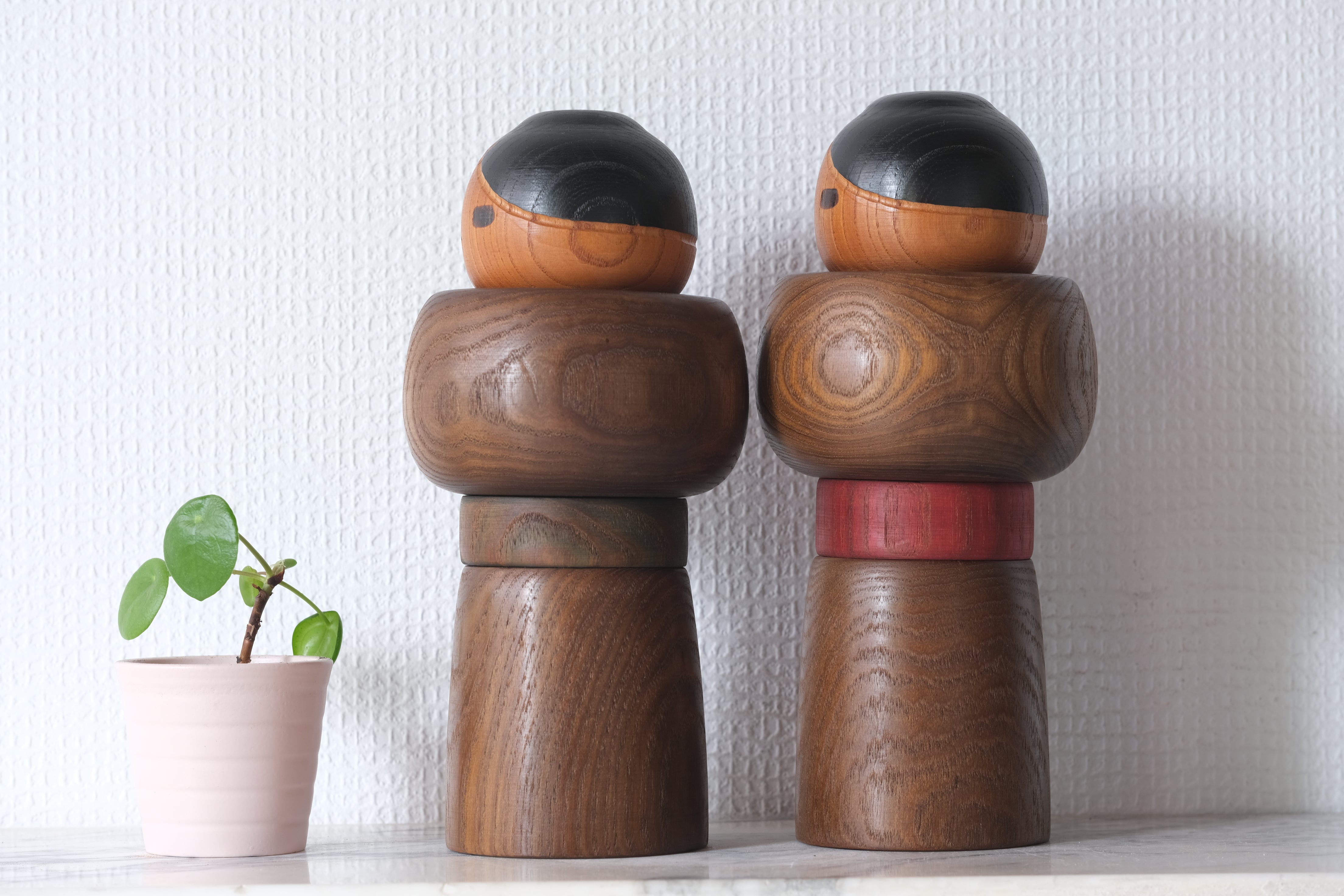 Rare Pair of Vintage Creative Kokeshi by Sanpei Yamanaka (1926-2012) | 22,5 cm and 23 cm
