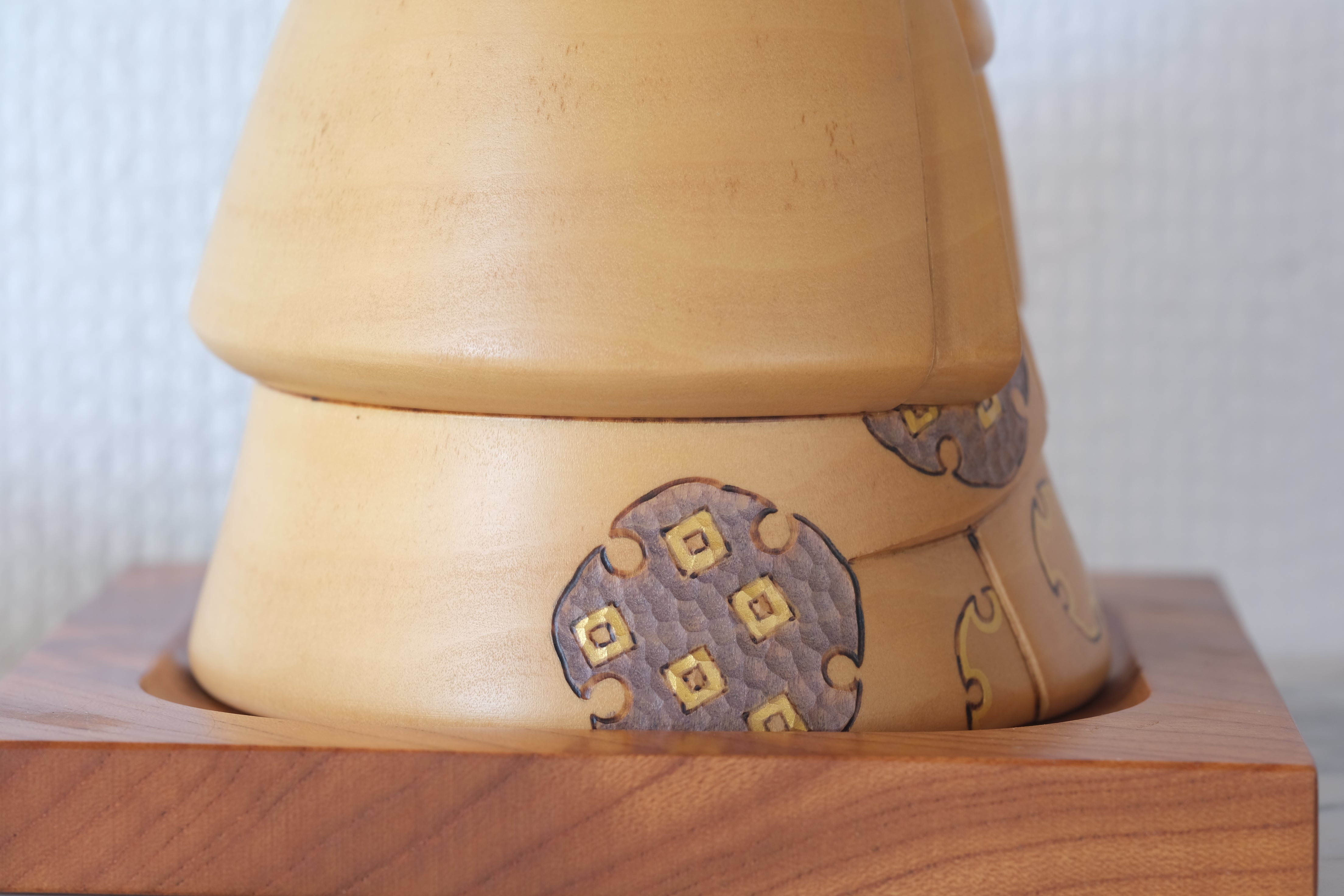 Exclusive Vintage Sosaku Kokeshi by Watanabe Yuji 渡辺雄二 (1951-) | Titled: 雪わらし | With Original Box | 14 cm