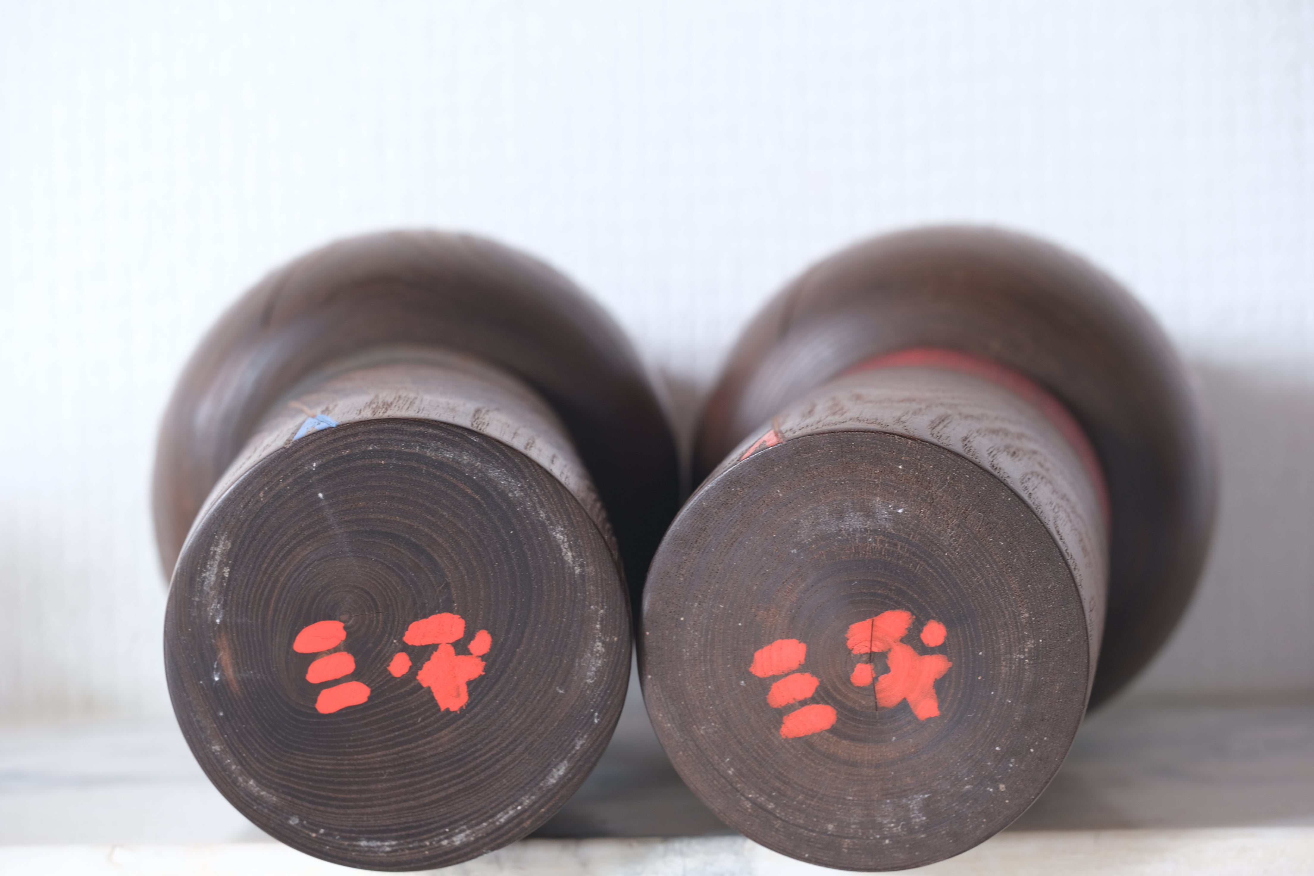 Rare Pair of Vintage Creative Kokeshi by Sanpei Yamanaka (1926-2012) | 22,5 cm and 23 cm