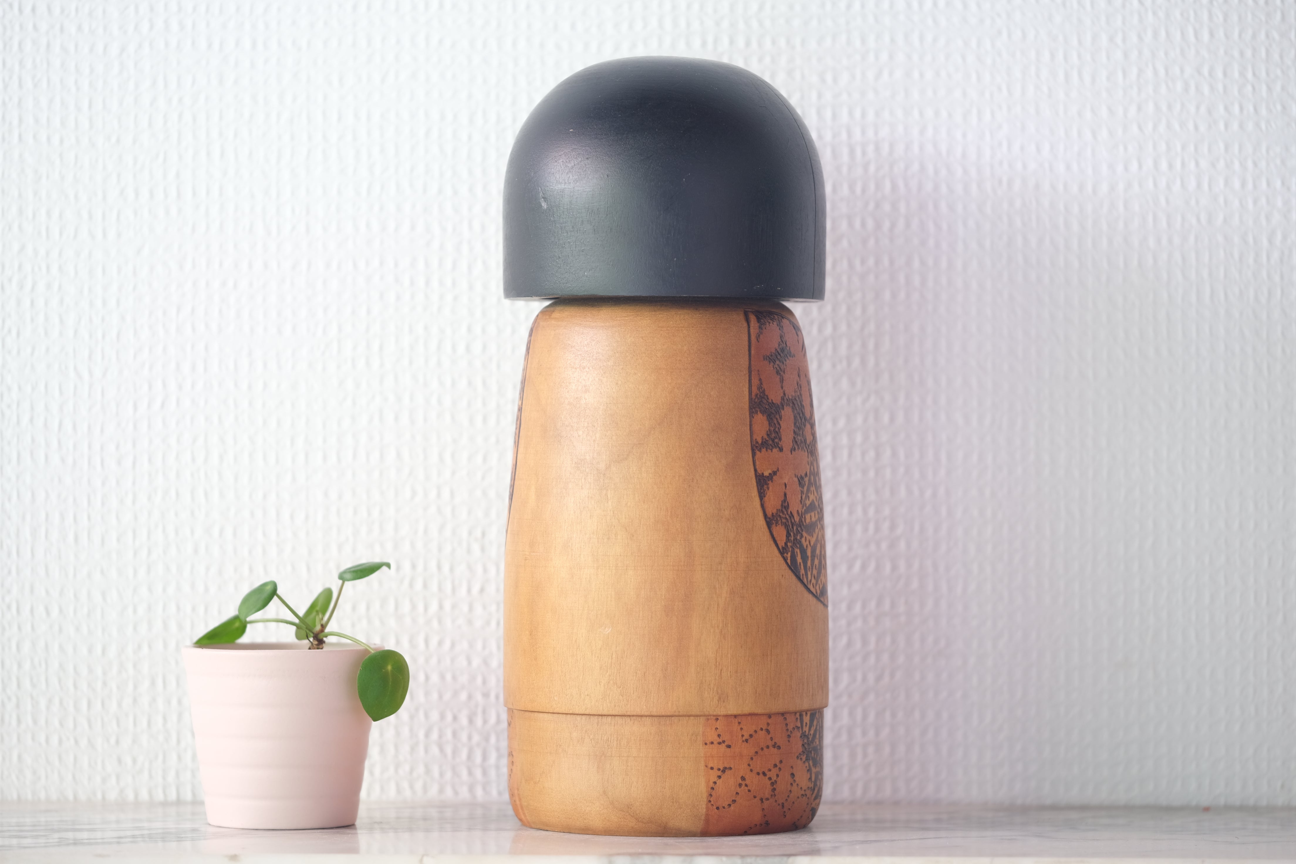 Exclusive Vintage Creative Kokeshi By Yoshio Ohtani 大谷良夫 (1936-) | Titled: 'Satomusume' | 25,5 cm