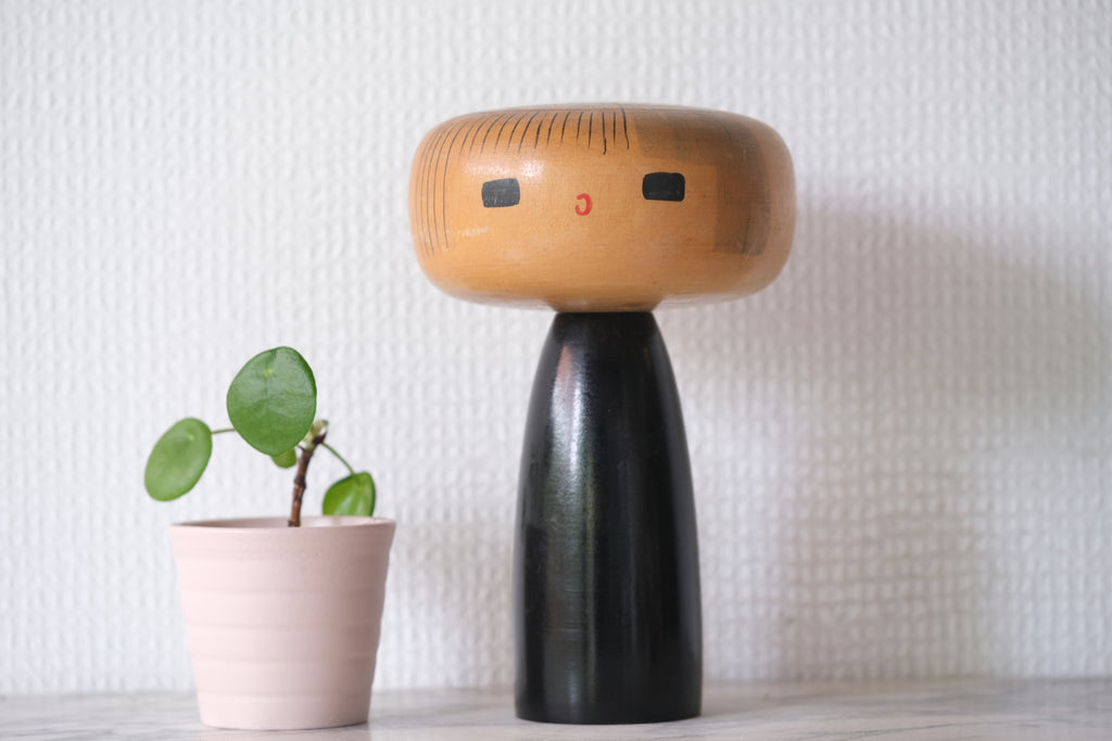 Rare Vintage Sosaku Kokeshi by Yokozuka Ikuho | 18 cm