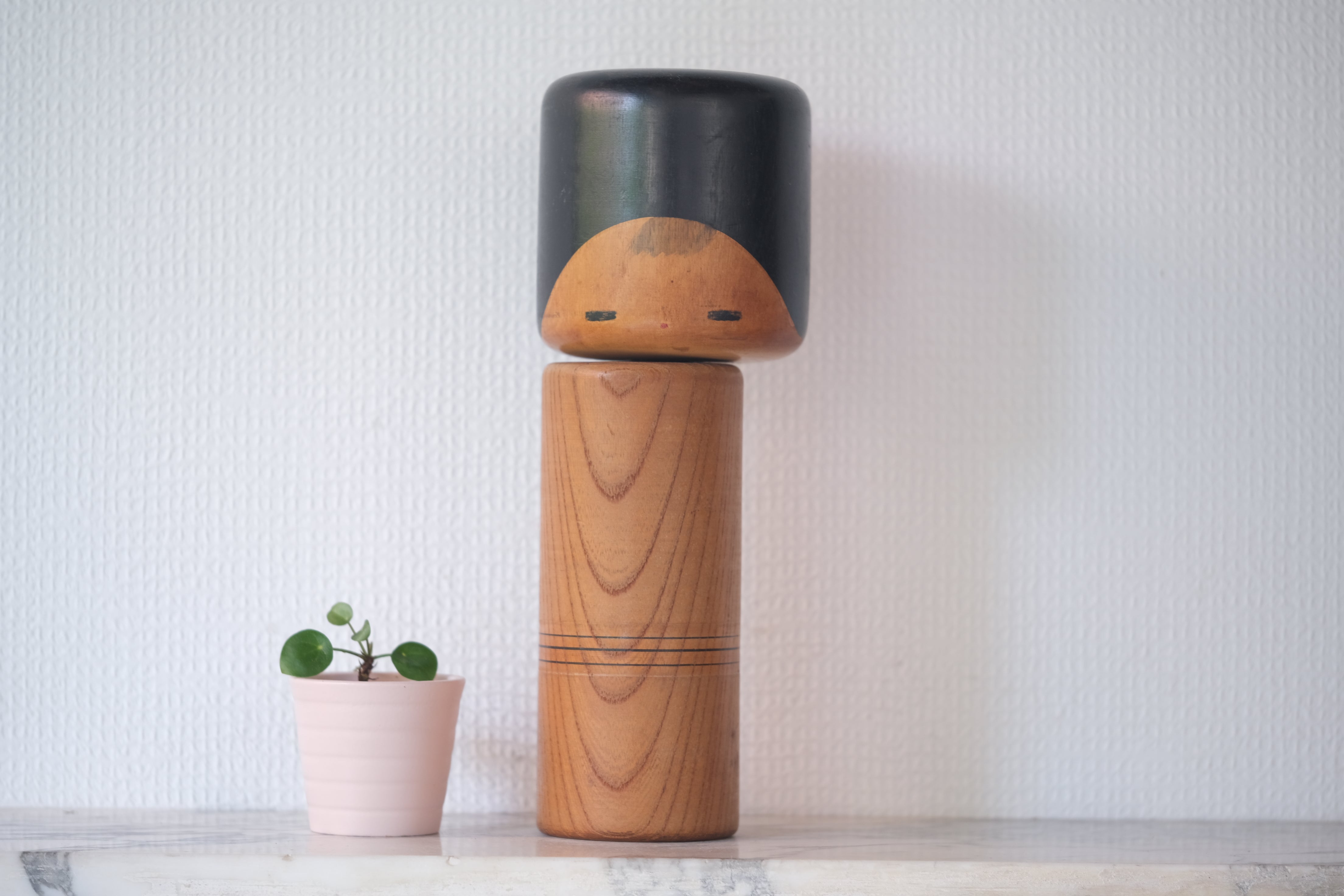 Exclusive Vintage Sosaku Kokeshi by Hideo Ishihara (1925-1999) | Titled: 早春 'Early Spring' | 29,5 cm