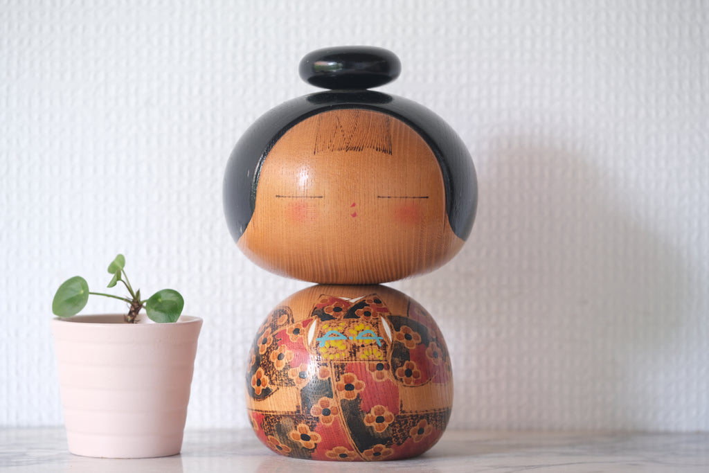 Exclusive Vintage Creative Kokeshi by Chiyomatsu Kano 狩野千代松 (1935-) | Titled: 華美 - Gorgeousness | 18 cm