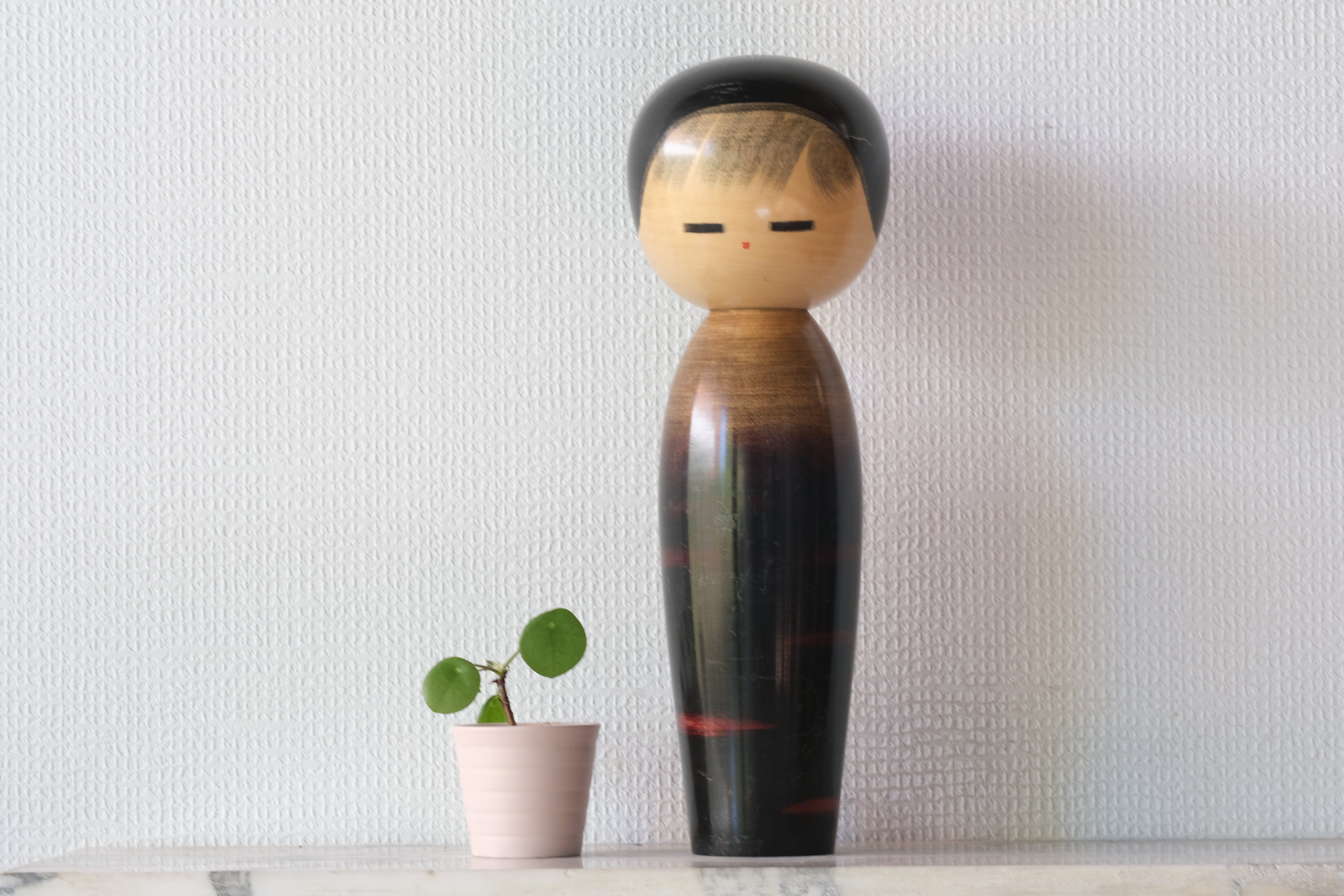 Exclusive Large Vintage Sosaku Kokeshi by Watanabe Masao (1917-2007) | Titled: 'Chigozakura - Cherry Blossom Child' | 35,5 cm
