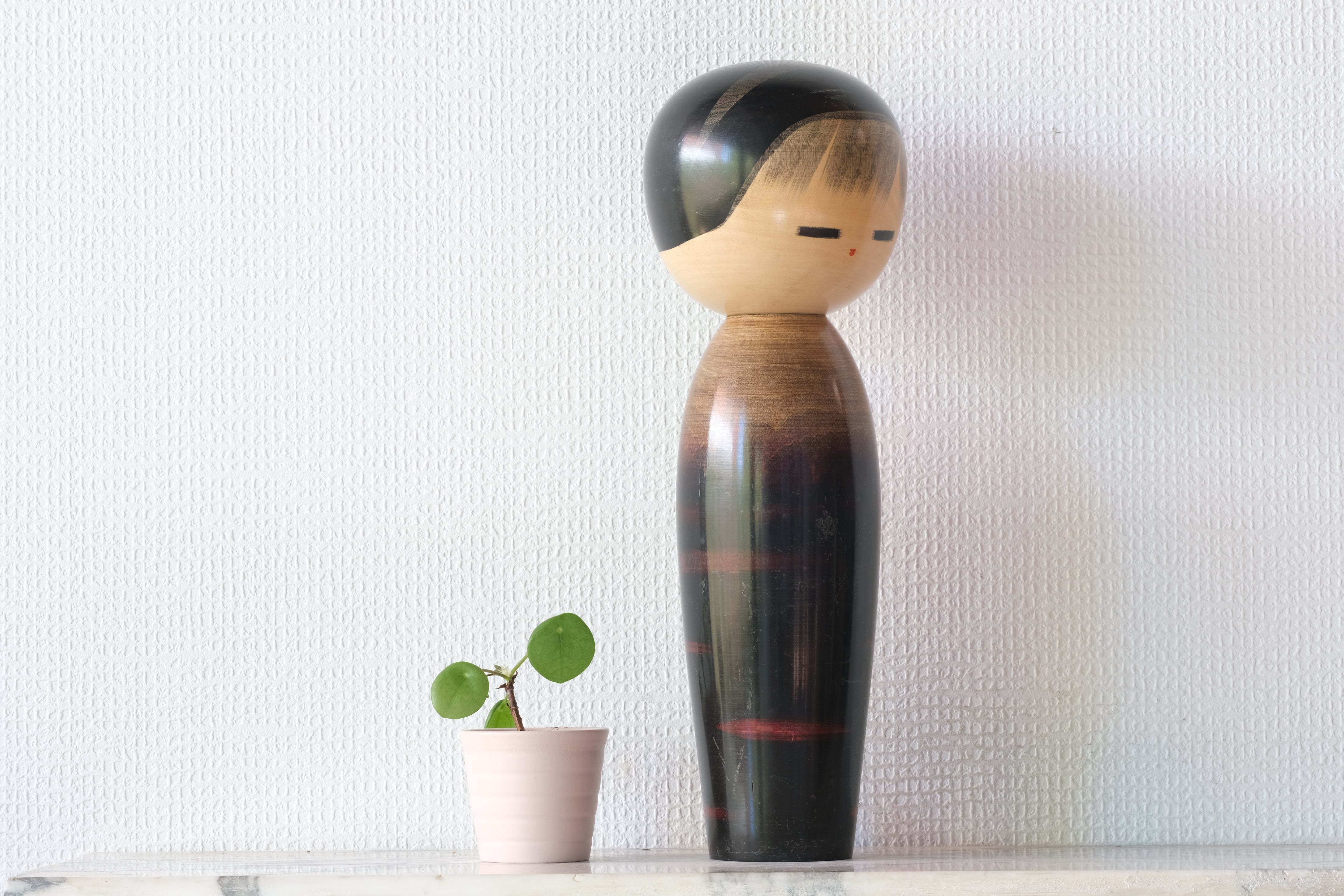 Exclusive Large Vintage Sosaku Kokeshi by Watanabe Masao (1917-2007) | Titled: 'Chigozakura - Cherry Blossom Child' | 35,5 cm
