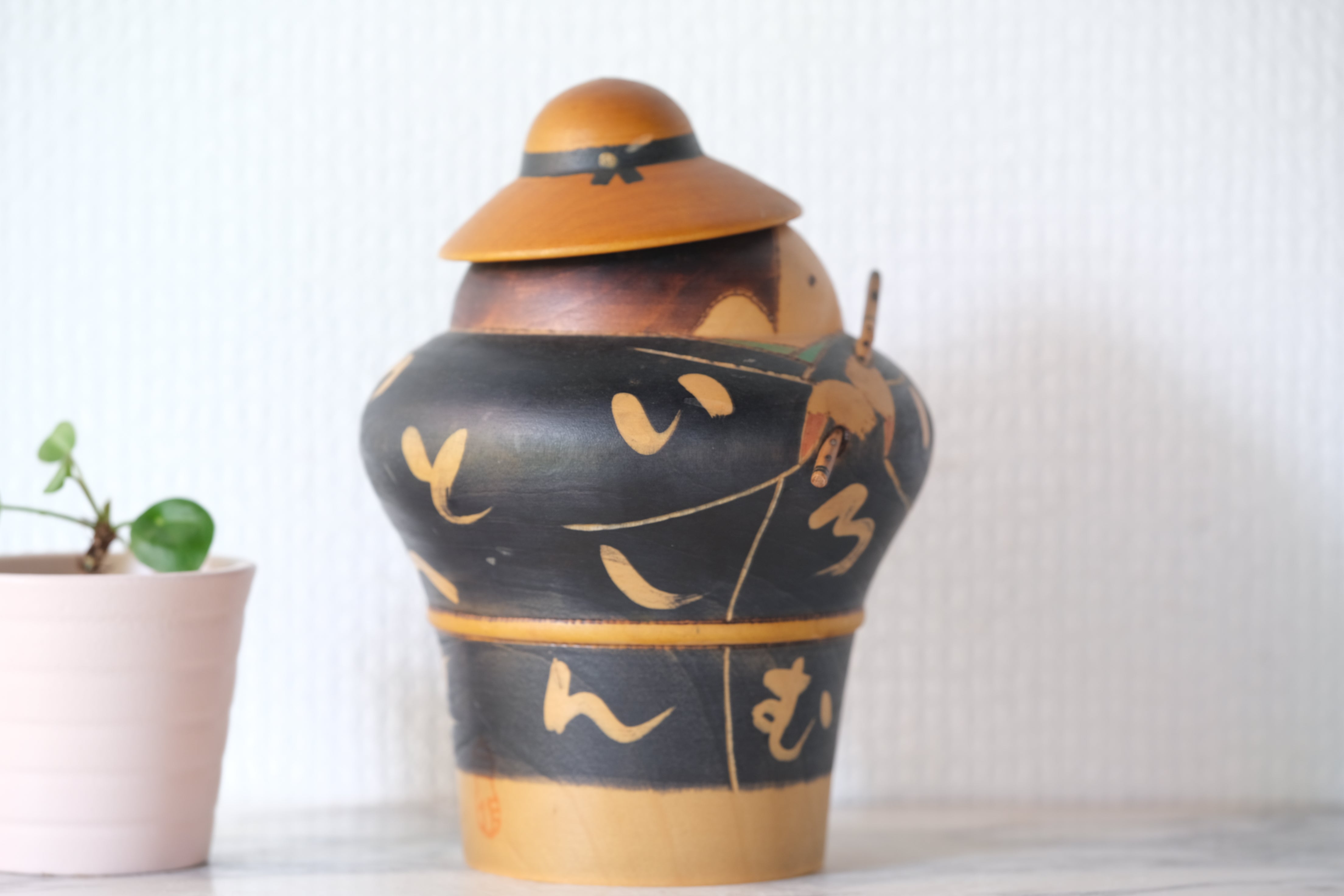 Rare Vintage Kokeshi by Sansaku Sekiguchi 関口 三作 (1925-2018) | 'Flutist' | 15 cm