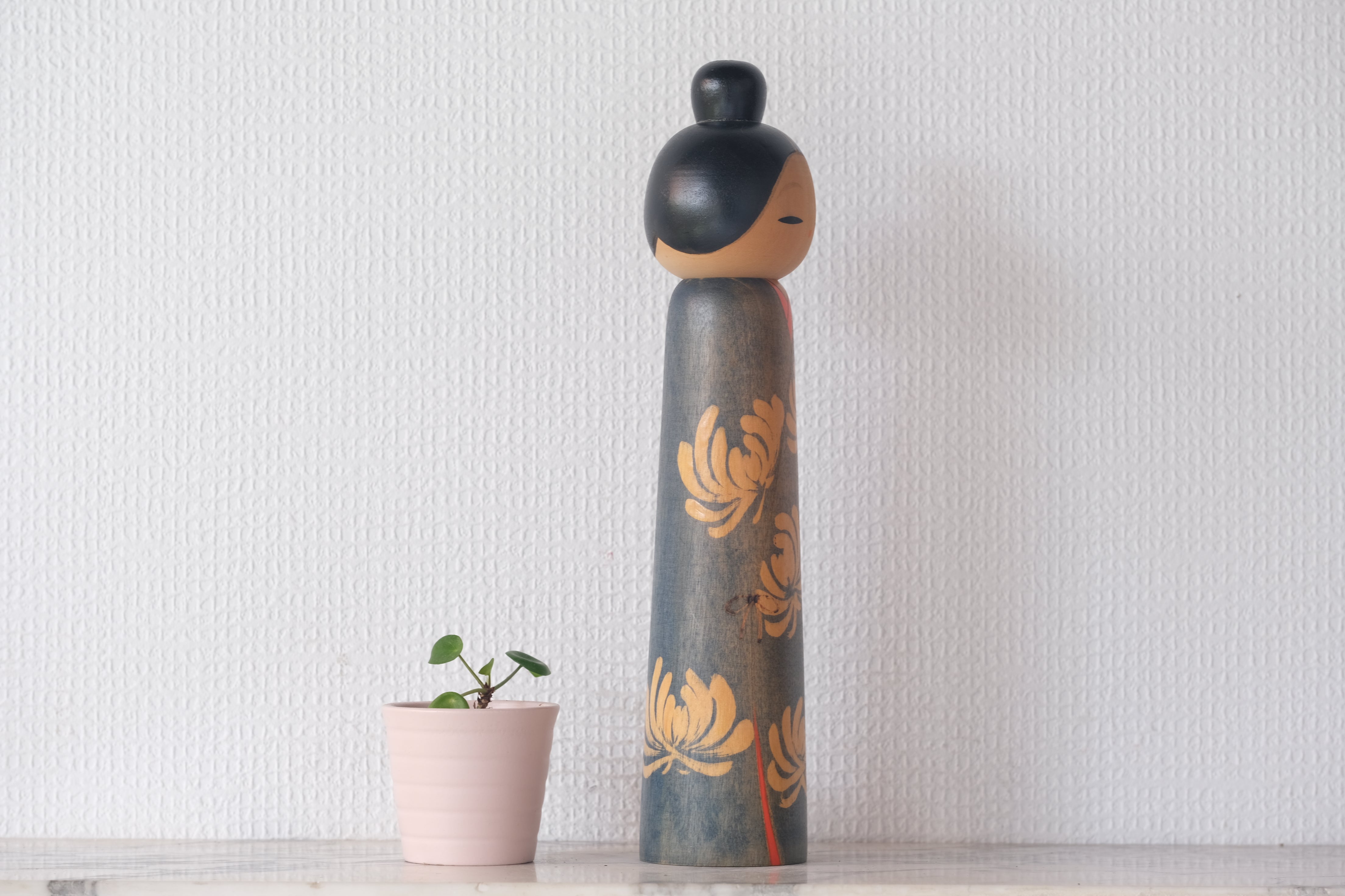 Vintage Sosaku Kokeshi by Aoki Ryoka 青木蓼華 (1931-) | 30,5 cm