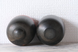 Pair of Vintage Creative Kokeshi by Sanpei Yamanaka (1926-2012) | 8,5 cm and 9 cm