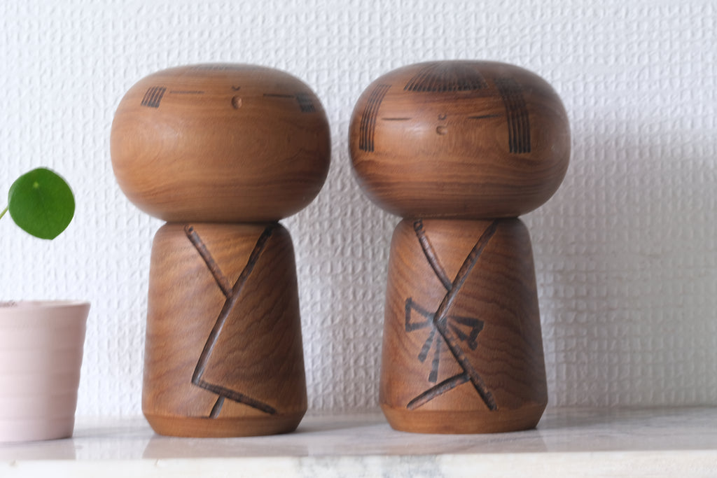 Couple of Vintage Creative Kokeshi By Kenichi Murakami 村上けんー (1929 - ) | 16 cm