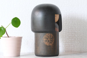 Vintage Gumma Kokeshi by Sansaku Sekiguchi (1925-2018) | Titled: 'Shojo - Little Girl' | 15,5 cm