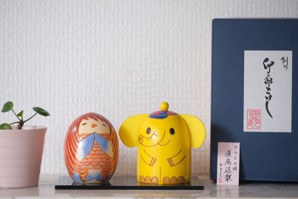 Amabie and Paota Kokeshi by Usaburo | With Original Box | 7 cm and 8 cm