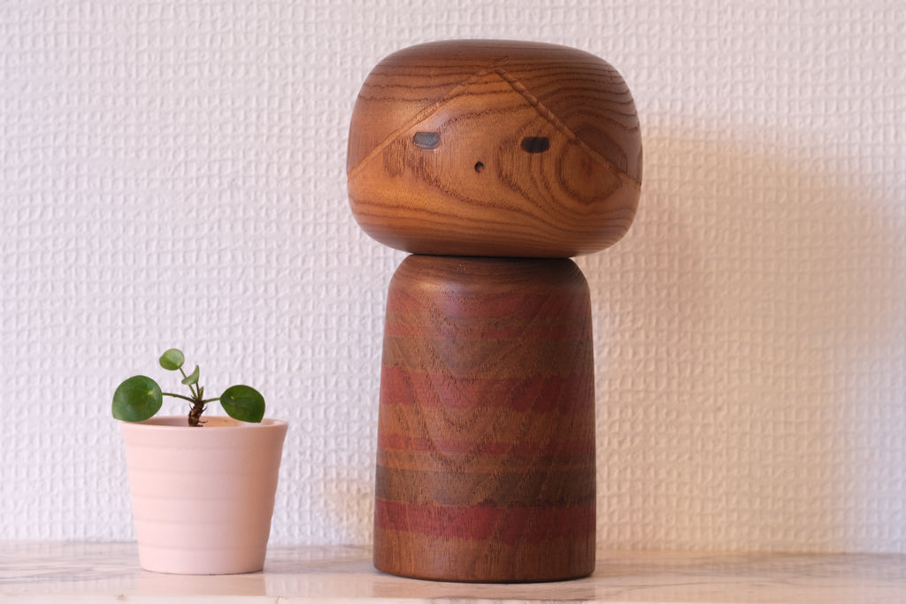 Exclusive Vintage Creative Kokeshi By Sanpei Yamanaka 山中三平 (1926-2012) | 20,5 cm