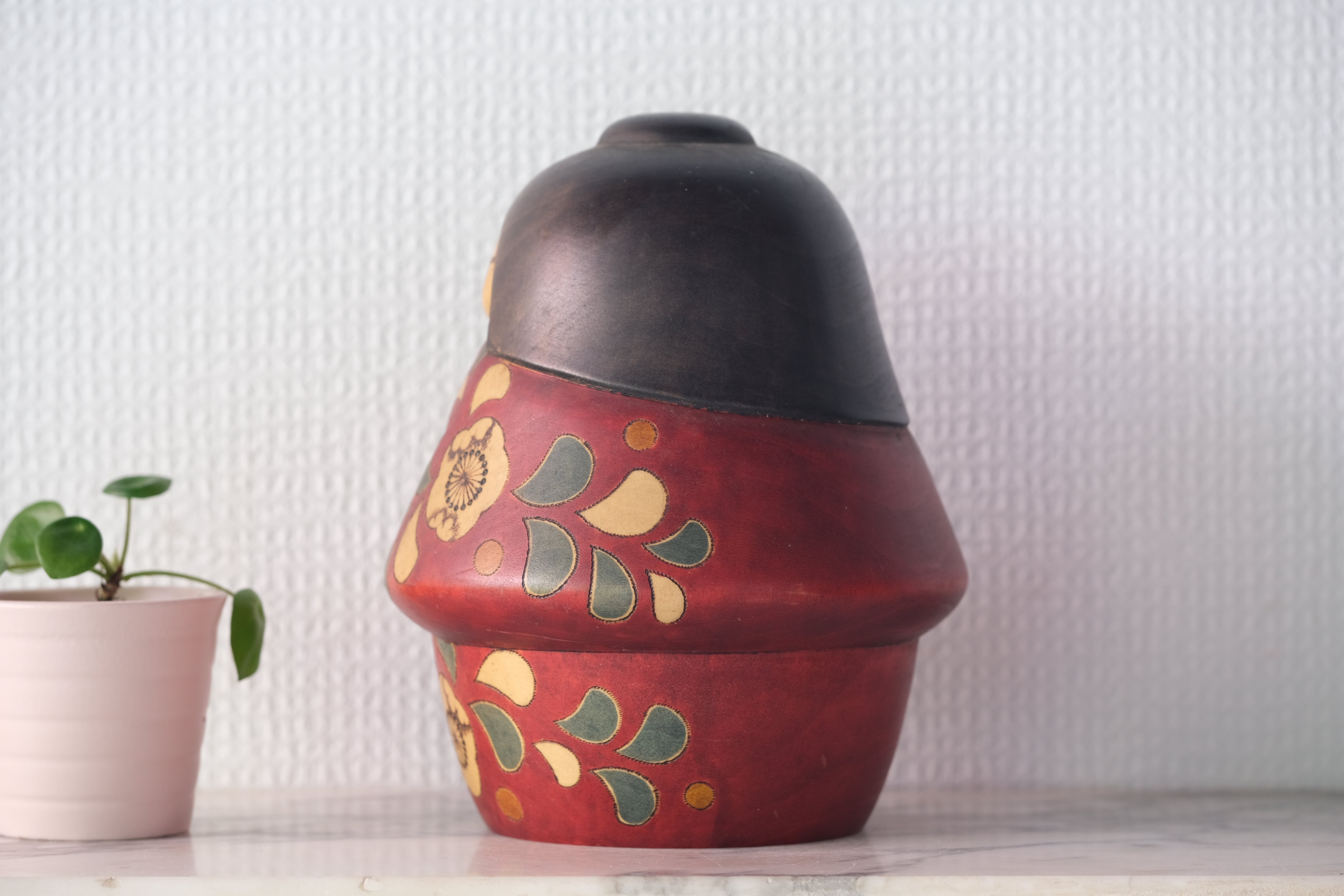 Exclusive Vintage Sosaku Kokeshi by Watanabe Yuji 渡辺雄二 (1951-) | 18 cm