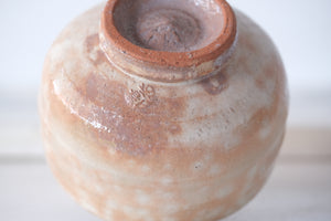 Japanese Ceramic Tea Bowl by the kiln Shūto 椿秀 | Hagi-yaki ware | 8,5 cm