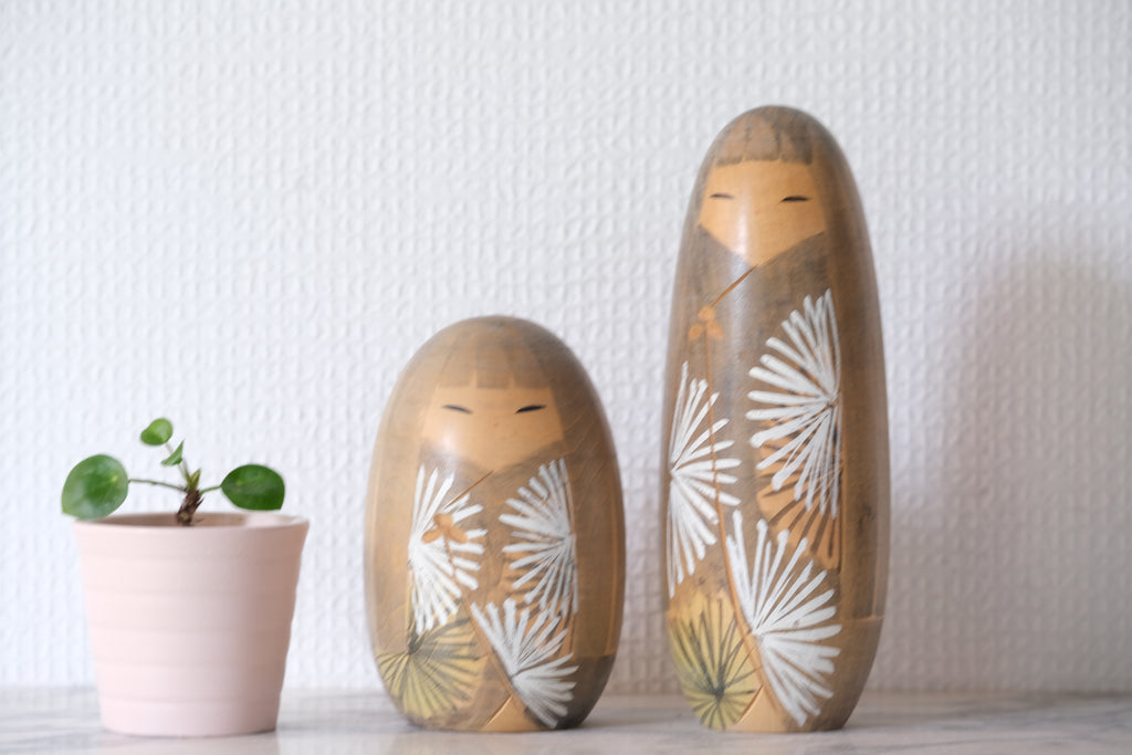 Set of Two Vintage Creative Kokeshi by Issetsu Kuribayashi (1924-2011) | 11,5 cm and 17,5 cm