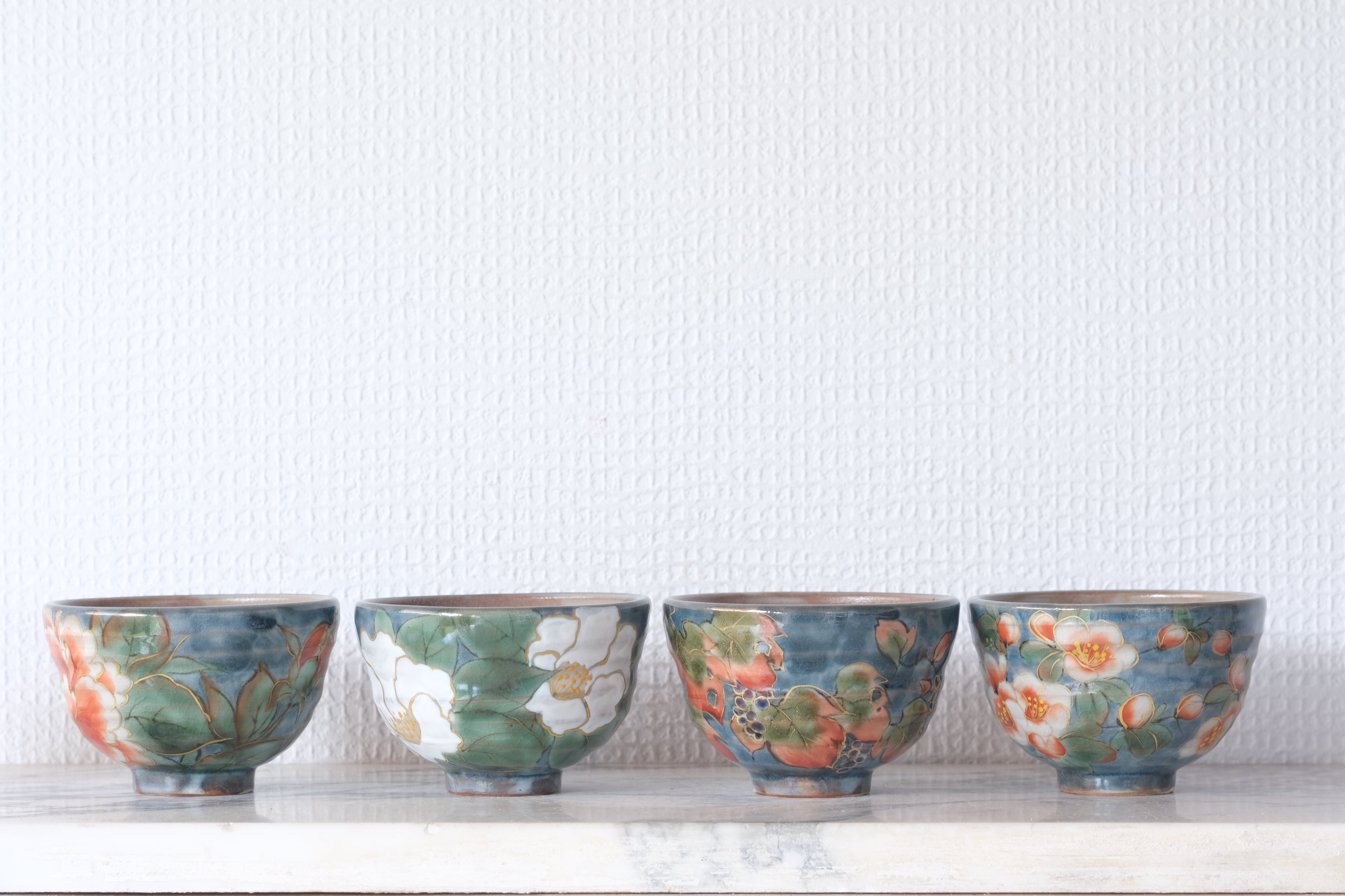 Four Japanese Ceramic Bowls with Flowers | | 6 cm
