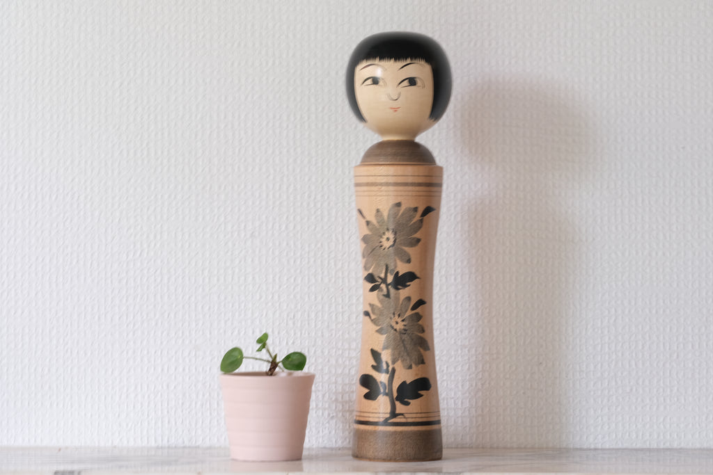 Vintage Traditional Ginzan Kokeshi | Monochrome | 29,5 cm