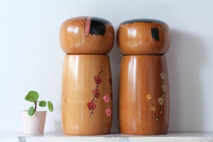 Chunky Pair of Vintage Creative Kokeshi by Takahashi Hashime (1918 - 2002) | 29,5 cm