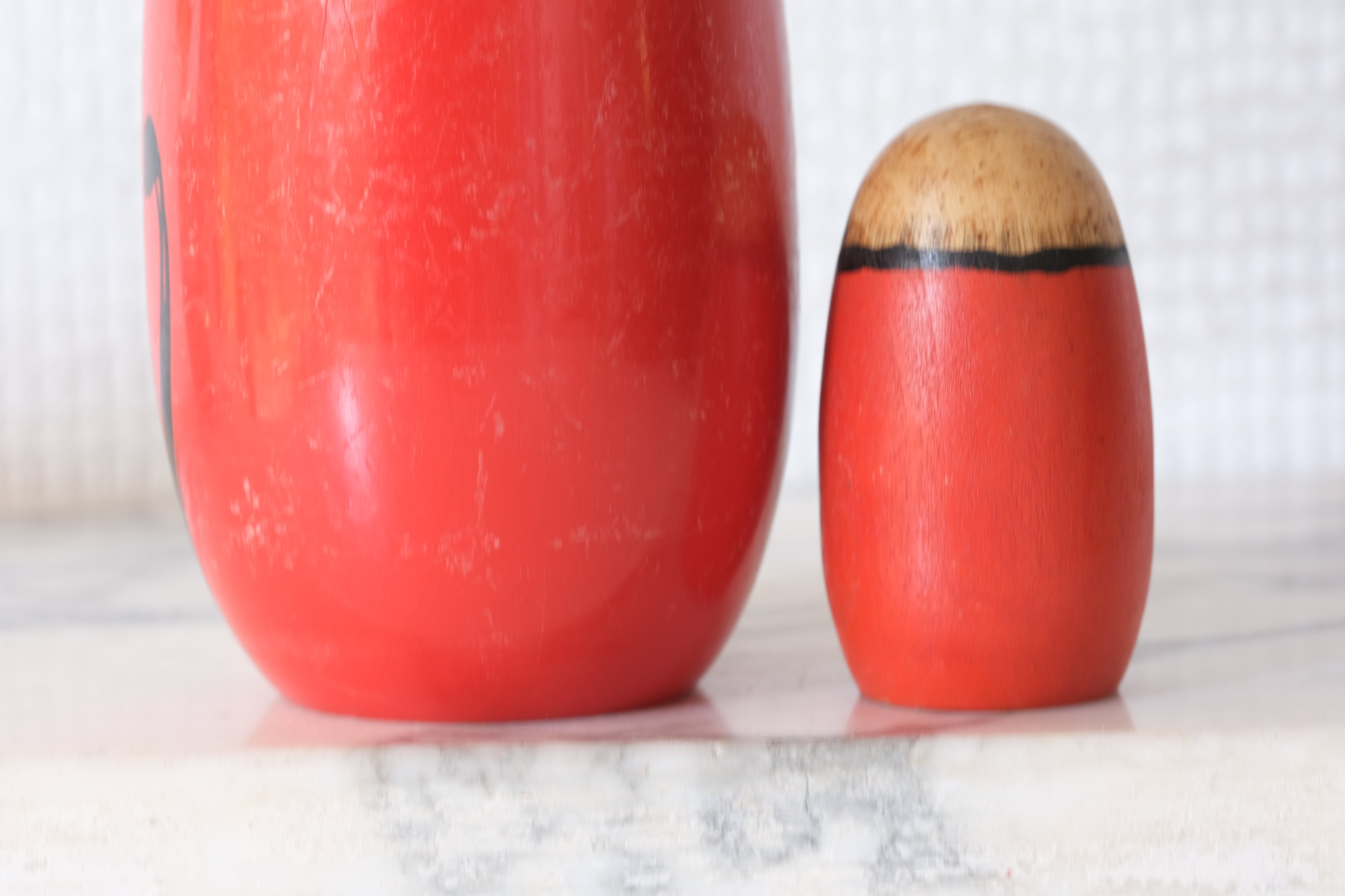 A Pair of Rare Vintage Daruma by Shozan Shido (1932-1995) | 6,5 cm and 13,5 cm