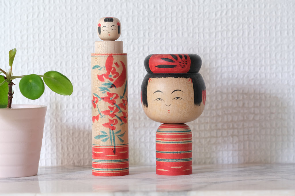 Vintage Traditional Yamagata Kokeshi by Kobayashi Kiyoshi 小林清 | Nested Kokeshi with Mage Haistyle | 21 cm