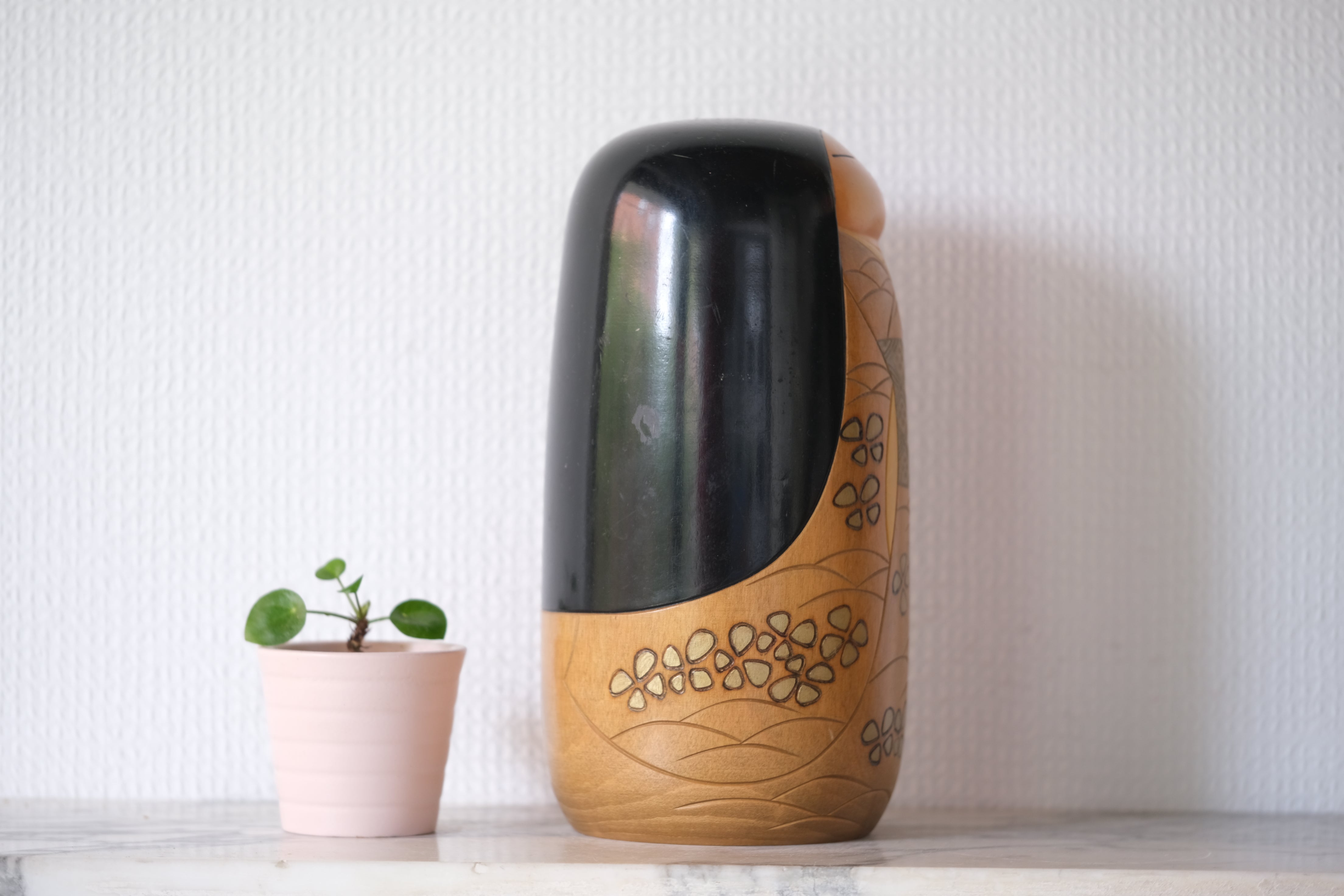 Exclusive Vintage Sosaku Kokeshi by Yoshida Takashi (1948 - ) | 22,5 cm