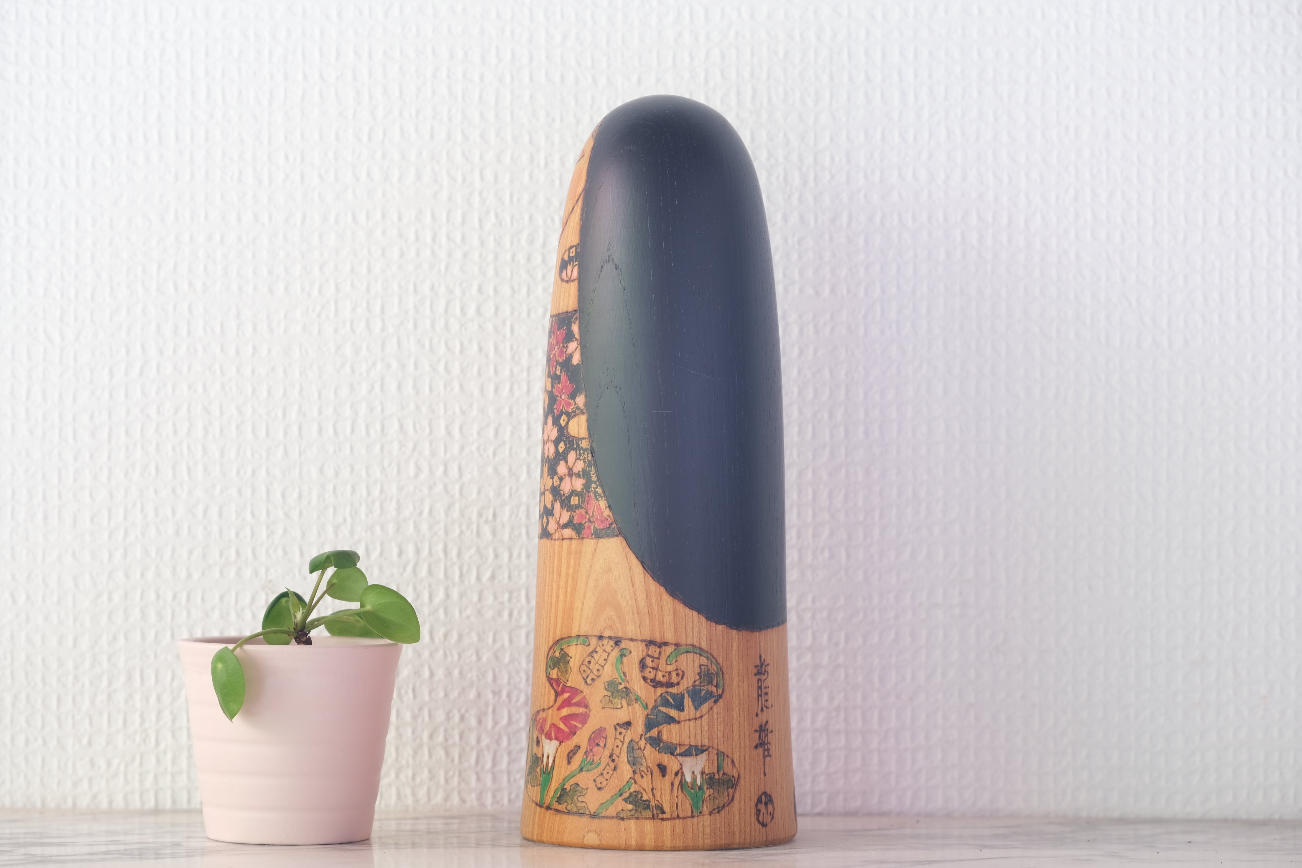 Exclusive Vintage Sosaku Kokeshi By Kato Tatsuo (1940-) | 22 cm