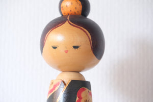 Elegant Vintage Sosaku Kokeshi | 27,5 cm