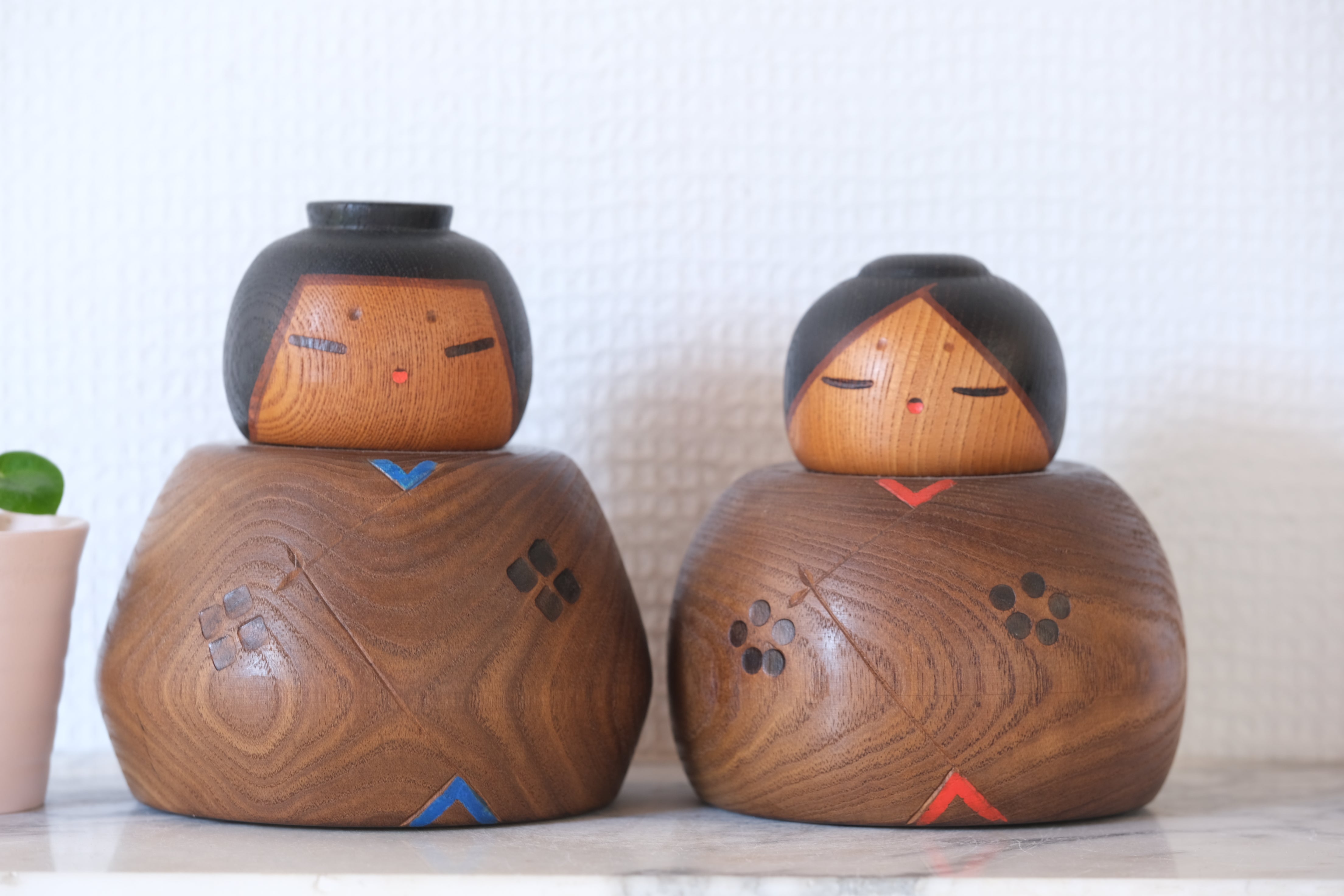 Exclusive Pair of Vintage Creative Kokeshi by Sanpei Yamanaka (1926-2012) | 12 cm and 12,5 cm