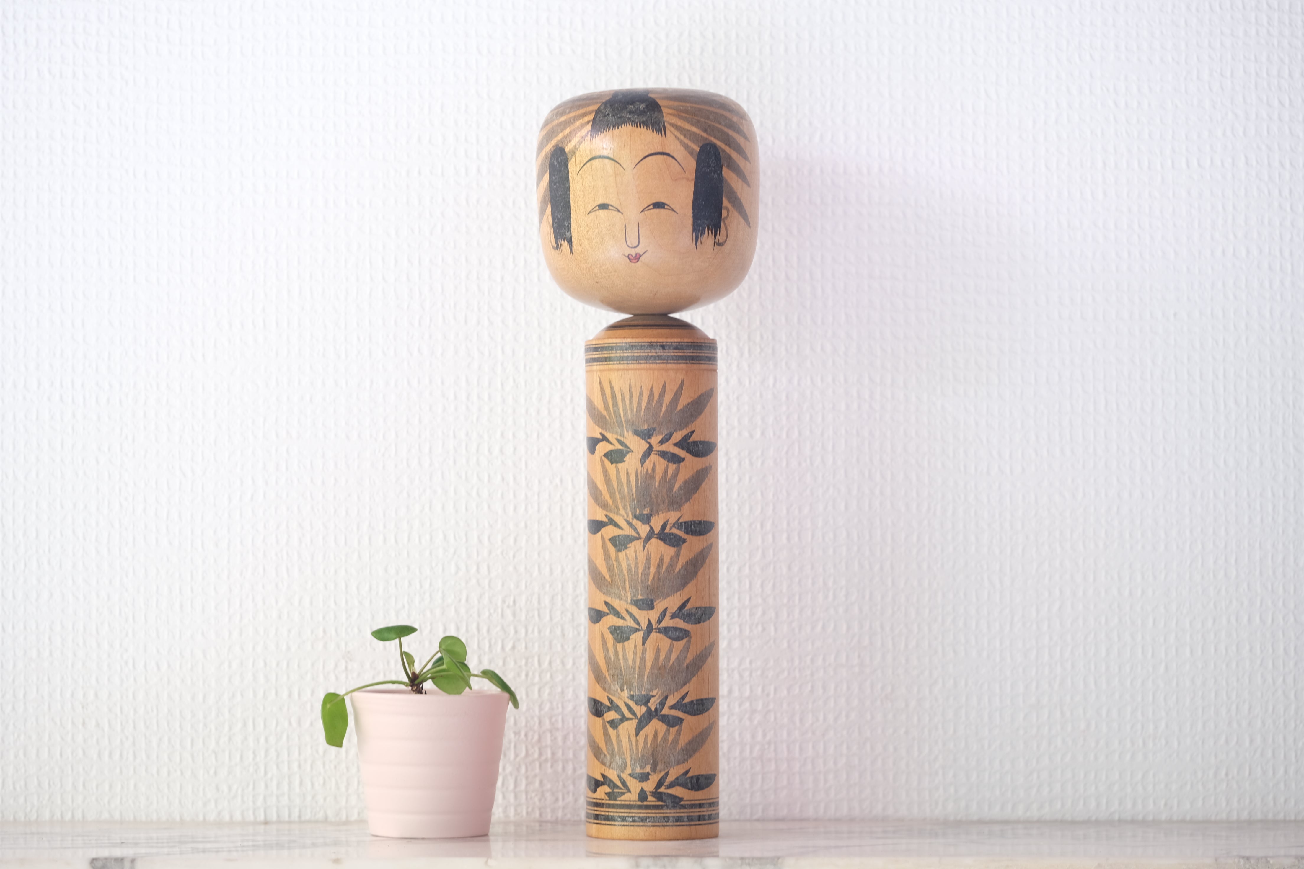 Rare Vintage Hijiori Kokeshi by Okuyama Kuraji 奥山庫治 (1934-2008) | Rattle | Monochrome | 30,5 cm