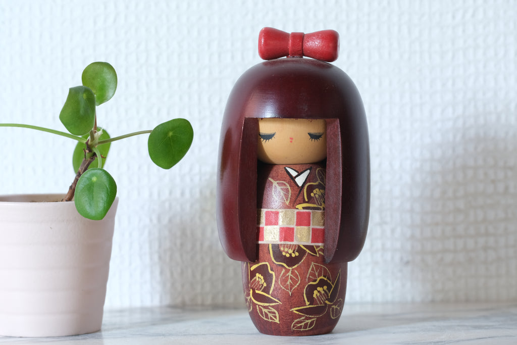 Cute Vintage Sosaku Kokeshi by Miyashita Hajime 宮下 はじめ (1940-) | 13 cm