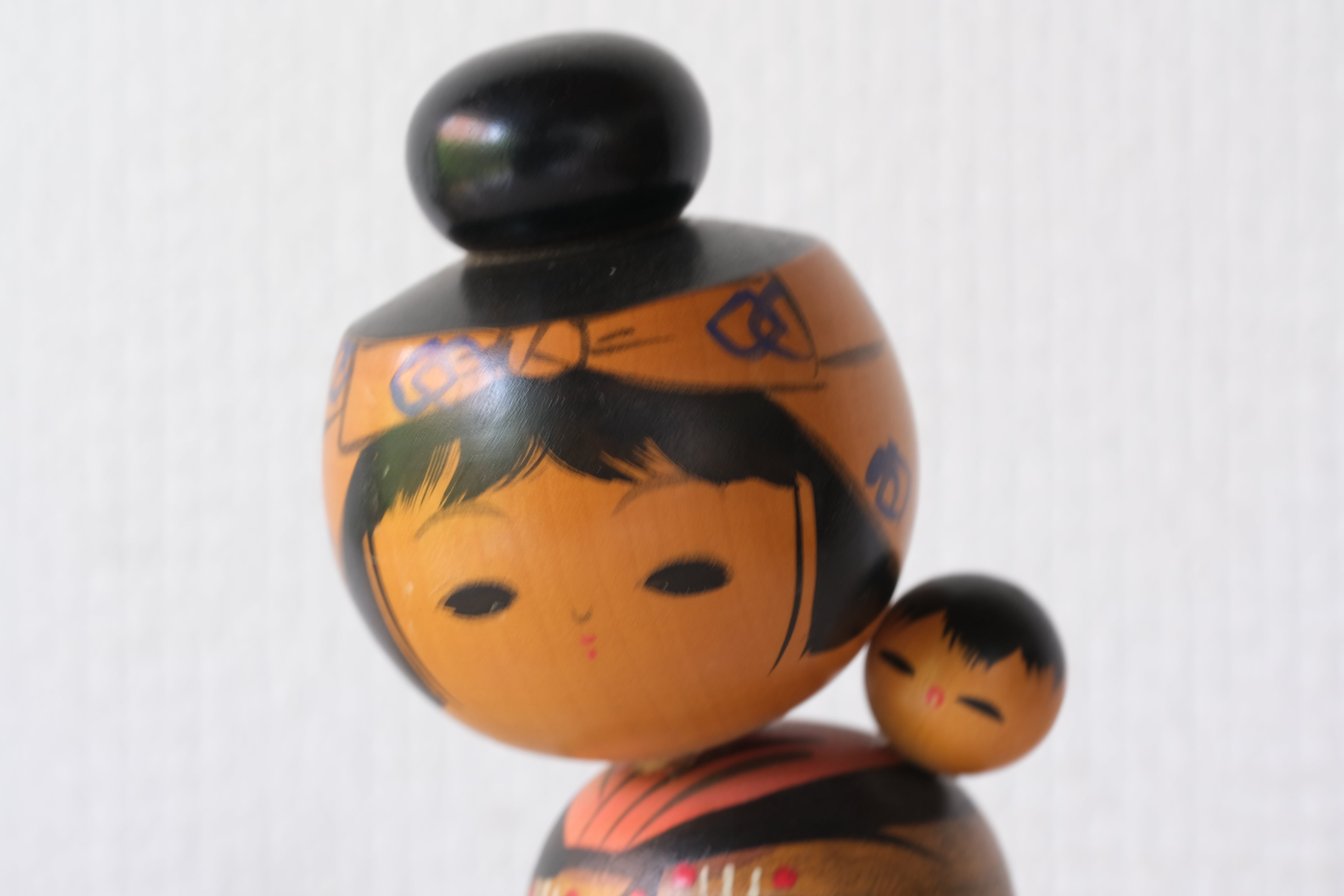 Vintage Creative Kokeshi by Miyashita Hajime (1940-retired) | Oshin - Babysitter | 16,5 cm