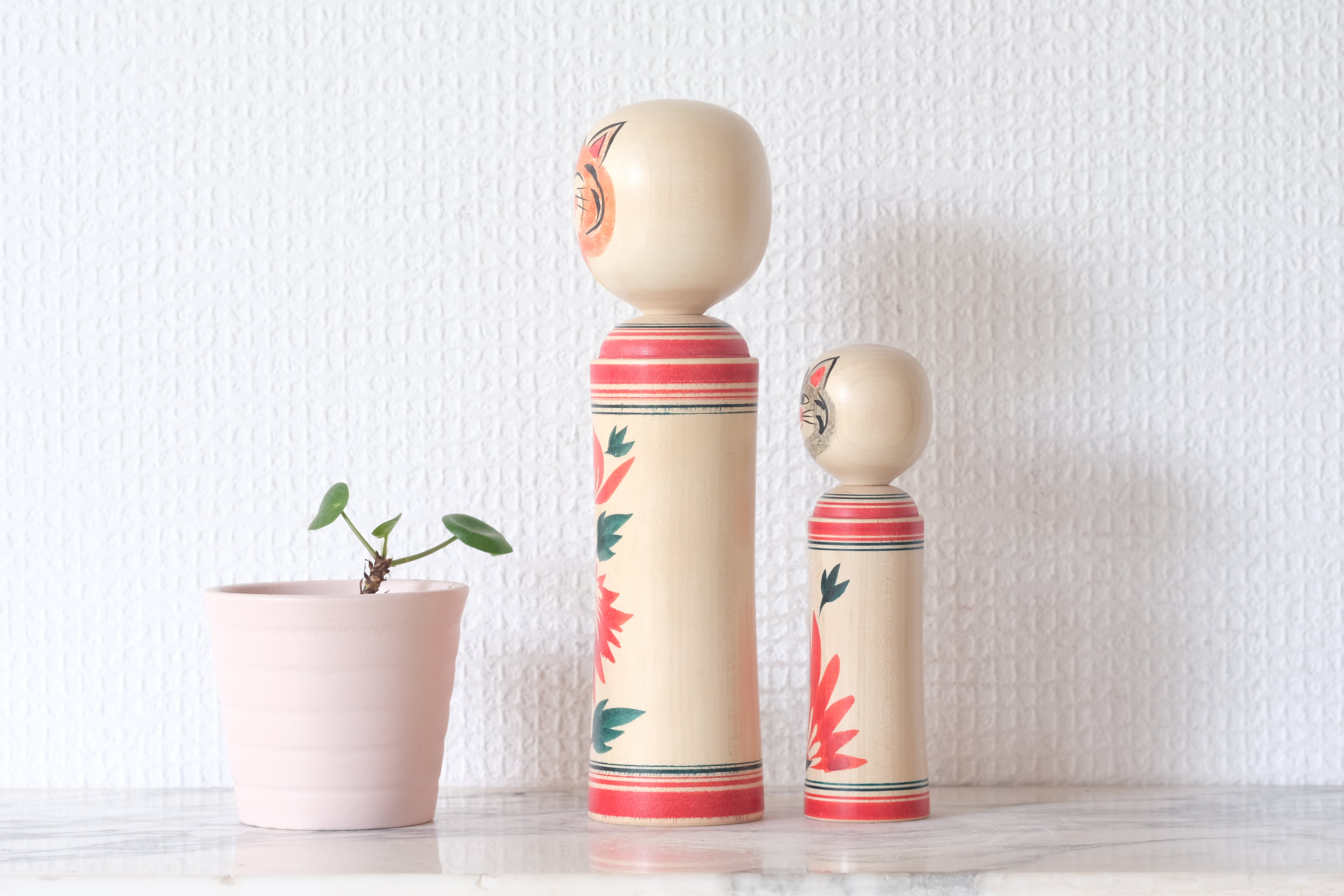 A Rare Pair of Traditional Narugo Kokeshi with Cat Faces | 12 cm and 18 cm