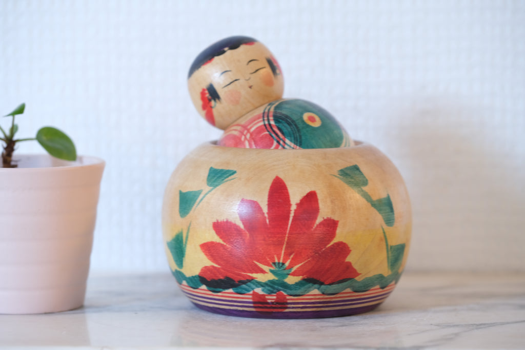 Vintage Ejiko Kokeshi from the Yajirou Strain | Body and Head Can Rotate | 11 cm