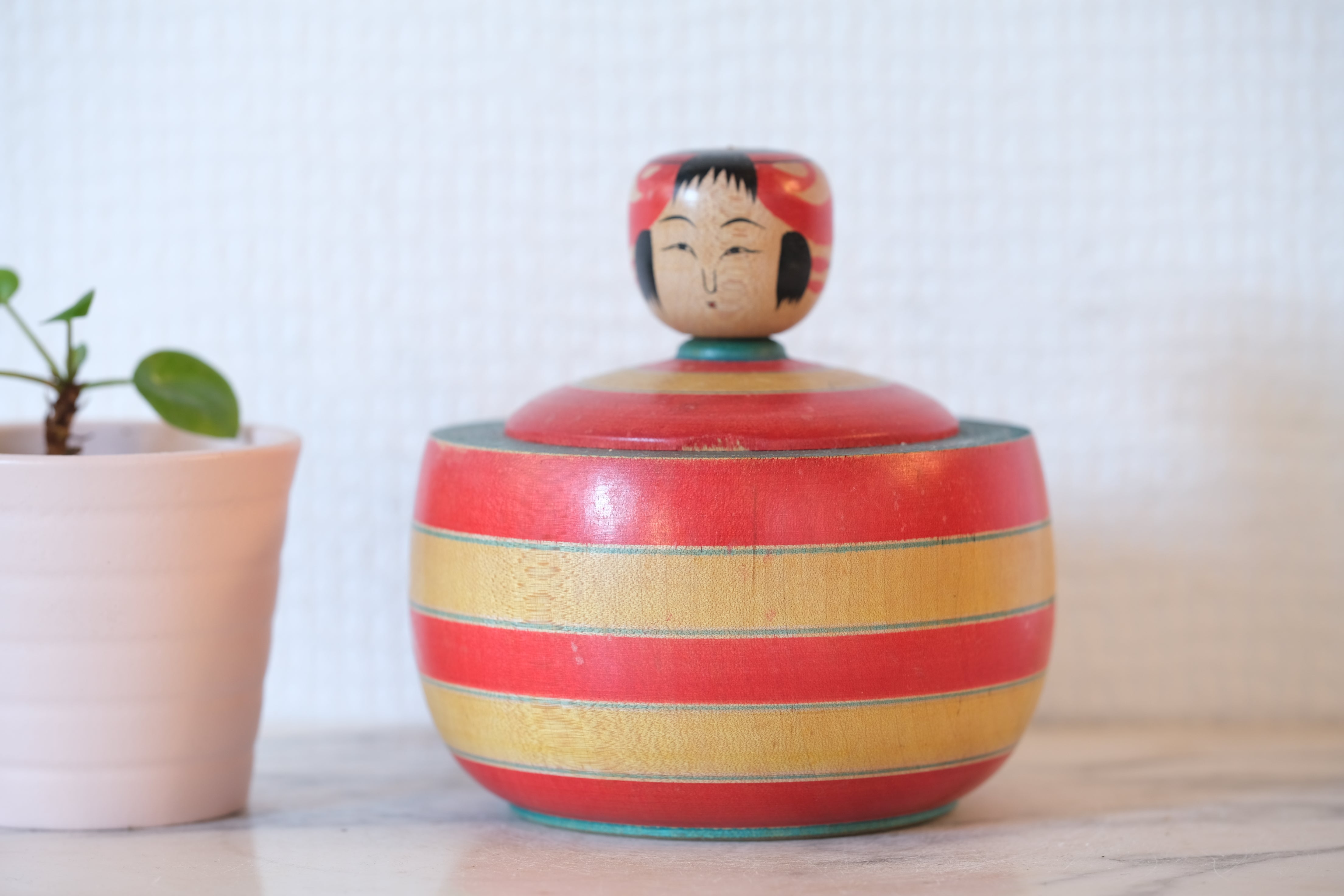 Vintage Traditional Ejiko Kokeshi  from the Tsuchiyu Strain by Inage Yutaka 稲毛 豊 (1929-1985) | Container | 10 cm