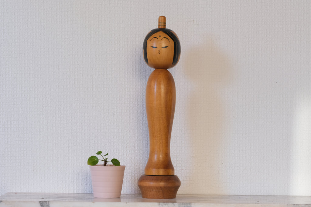 Vintage Creative Kokeshi | Kannon | Dated: 1992 | 34,5 cm
