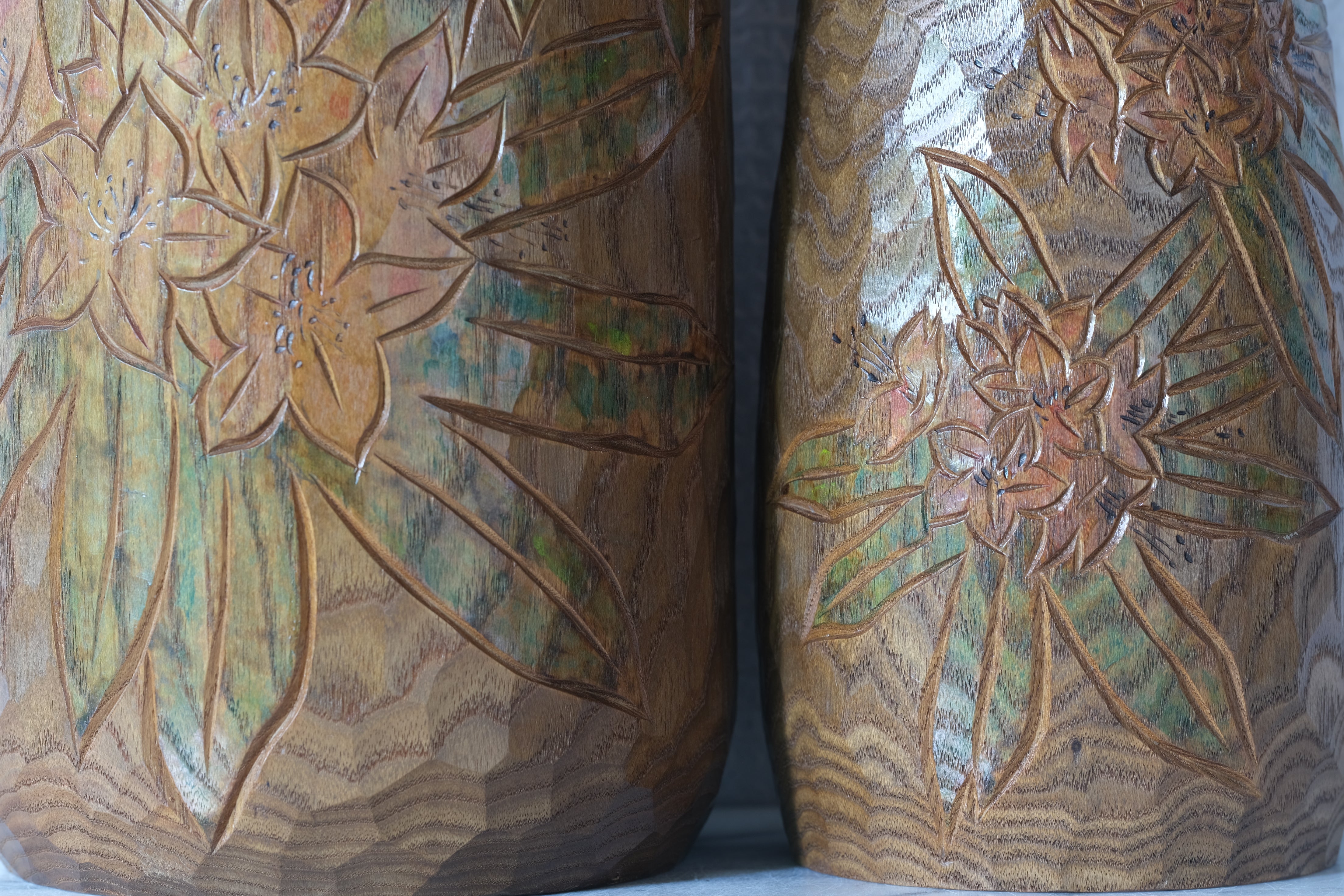 Exclusive Pair of Vintage Creative Kokeshi by Miyajima Muhitsu 宮島 無筆 (1929-) | Titled: 花影 - 'Hanakage' - 'Shade of Blossoms' | 22 cm and 35,5 cm