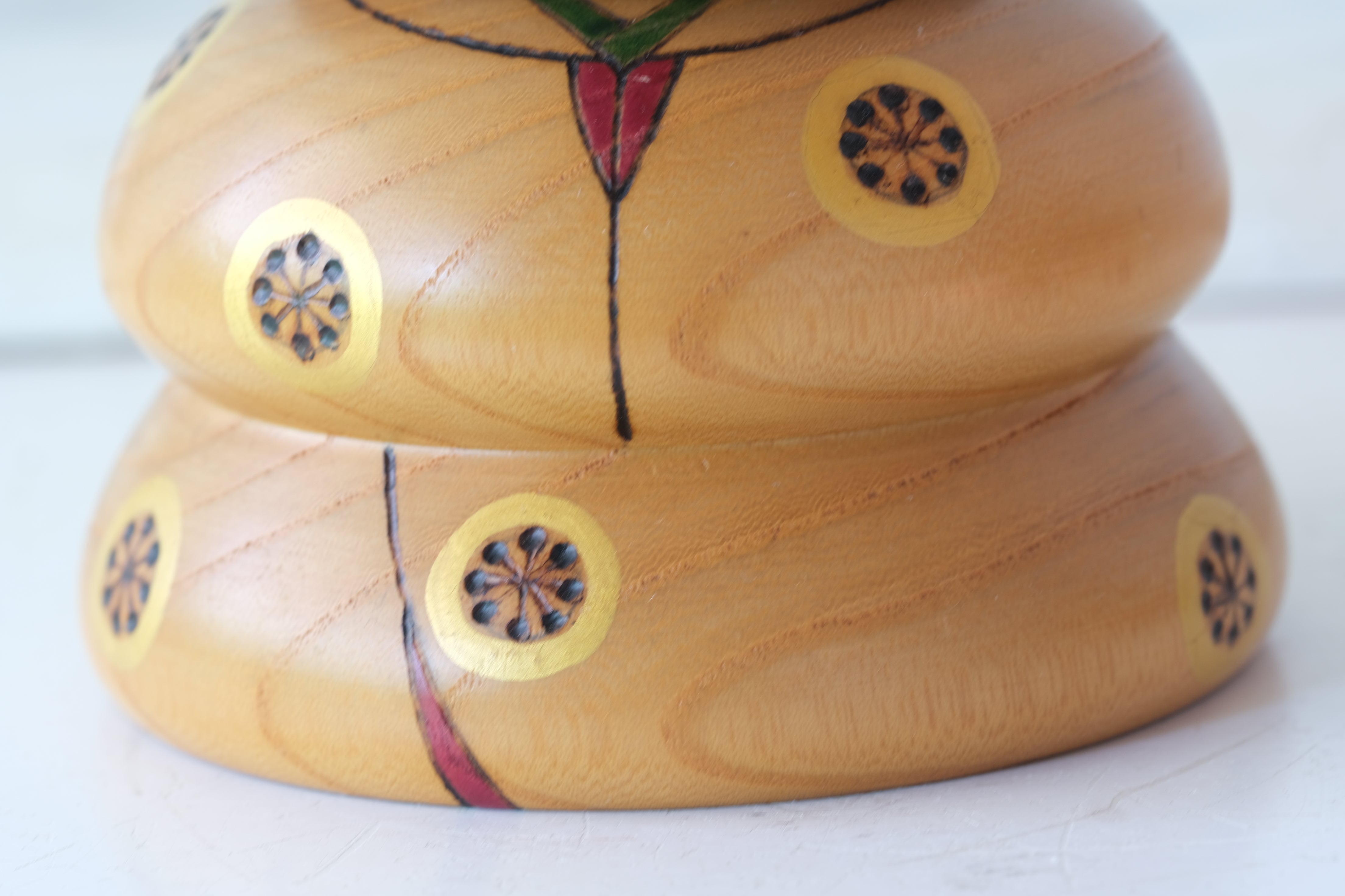 Exclusive Vintage Sosaku Kokeshi by Watanabe Yuji 渡辺雄二 (1951-) | Titled: 春 - Haru - Spring | 11,5 cm