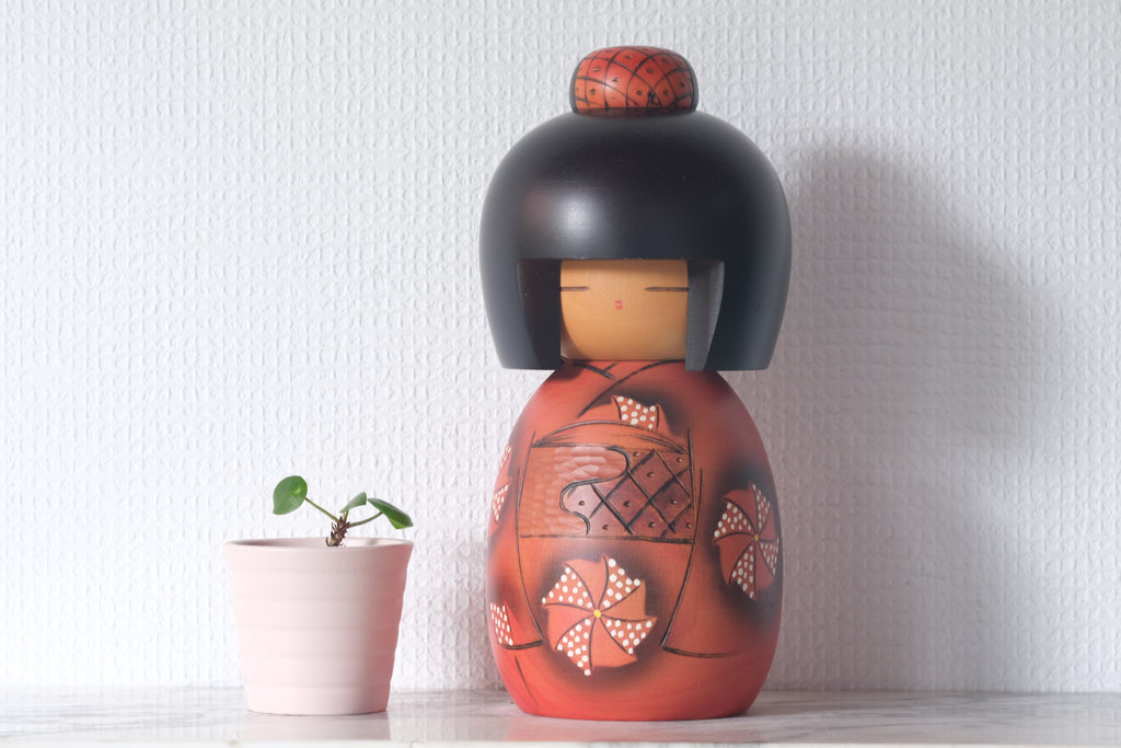 Vintage Gumma Kokeshi by Masae Fujikawa 藤川正衛 (1942-2015) | 23 cm