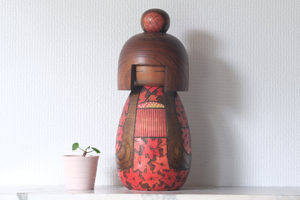 Exclusive Vintage Gumma Kokeshi By Yokoyama Teruo (1953-2005) | 32 cm