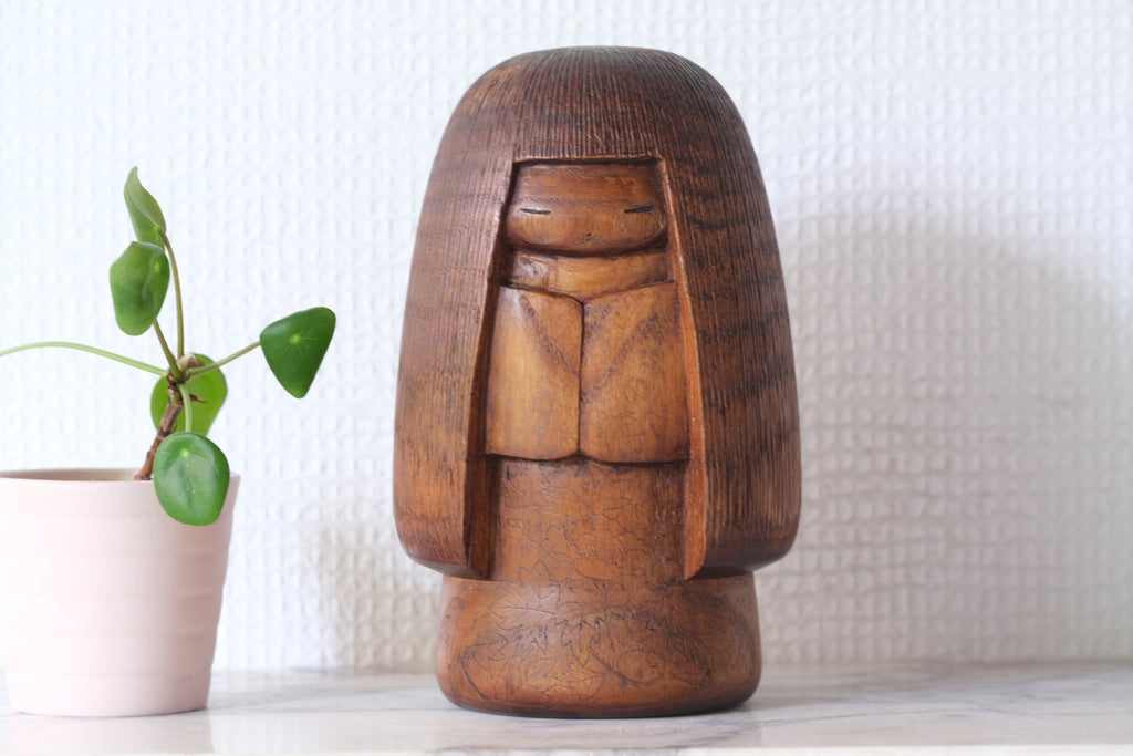 Exclusive Vintage Sosaku Kokeshi by Hideo Ishihara (1925-1999) | Titked: ひうとし - Hiutoshi - Elderly | 16 cm