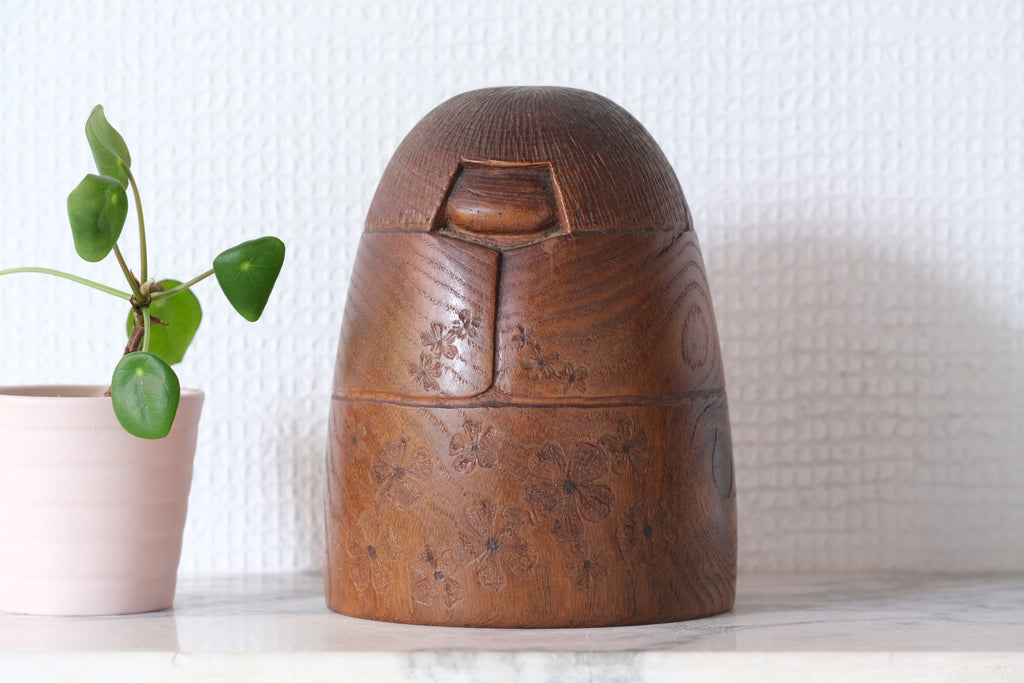 Exclusive Vintage Sosaku Kokeshi by Hideo Ishihara (1925-1999) | Titked: ひうとし - Hiutoshi - Elderly | 14 cm
