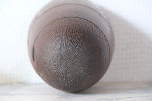 Exclusive Vintage Sosaku Kokeshi by Hideo Ishihara (1925-1999) | Titked: ひうとし - Hiutoshi - Elderly | 14 cm