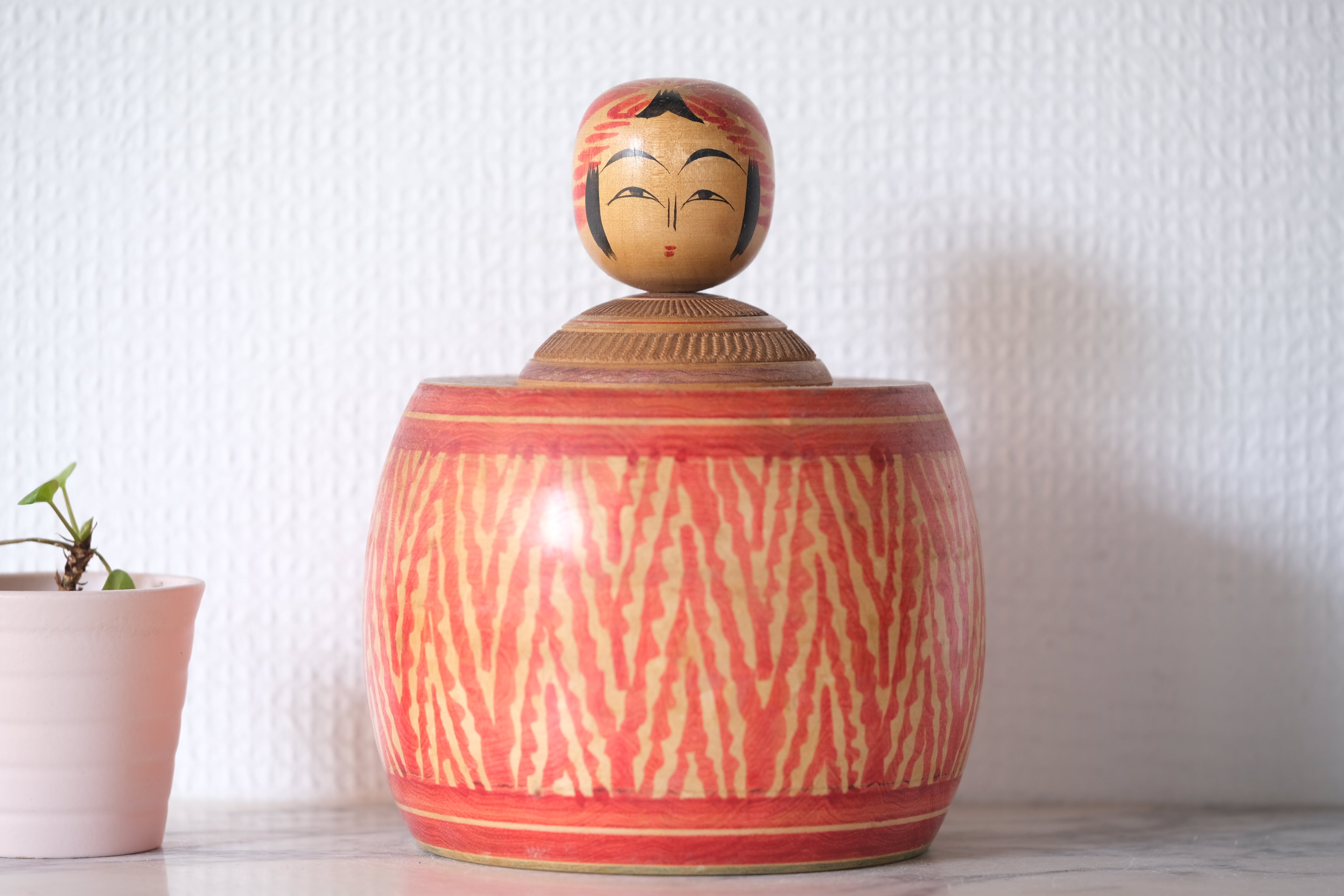 Vintage Ejiko Kokeshi from the Tougatta Strain | Container | 16,5 cm